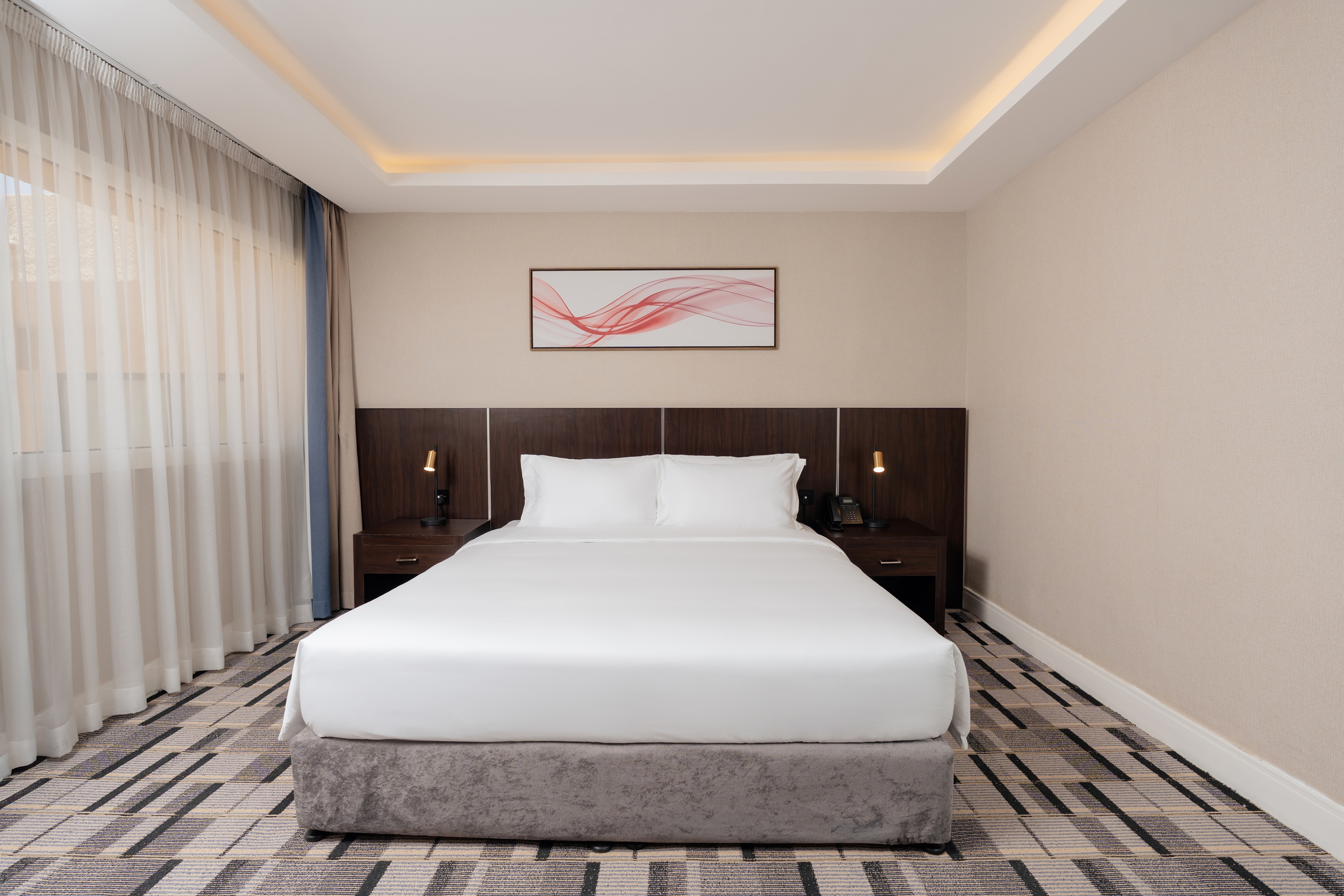 Guest room at the Howard Johnson by Wyndham Riyadh Al Nasiriyah in Riyadh, Other than US/Canada