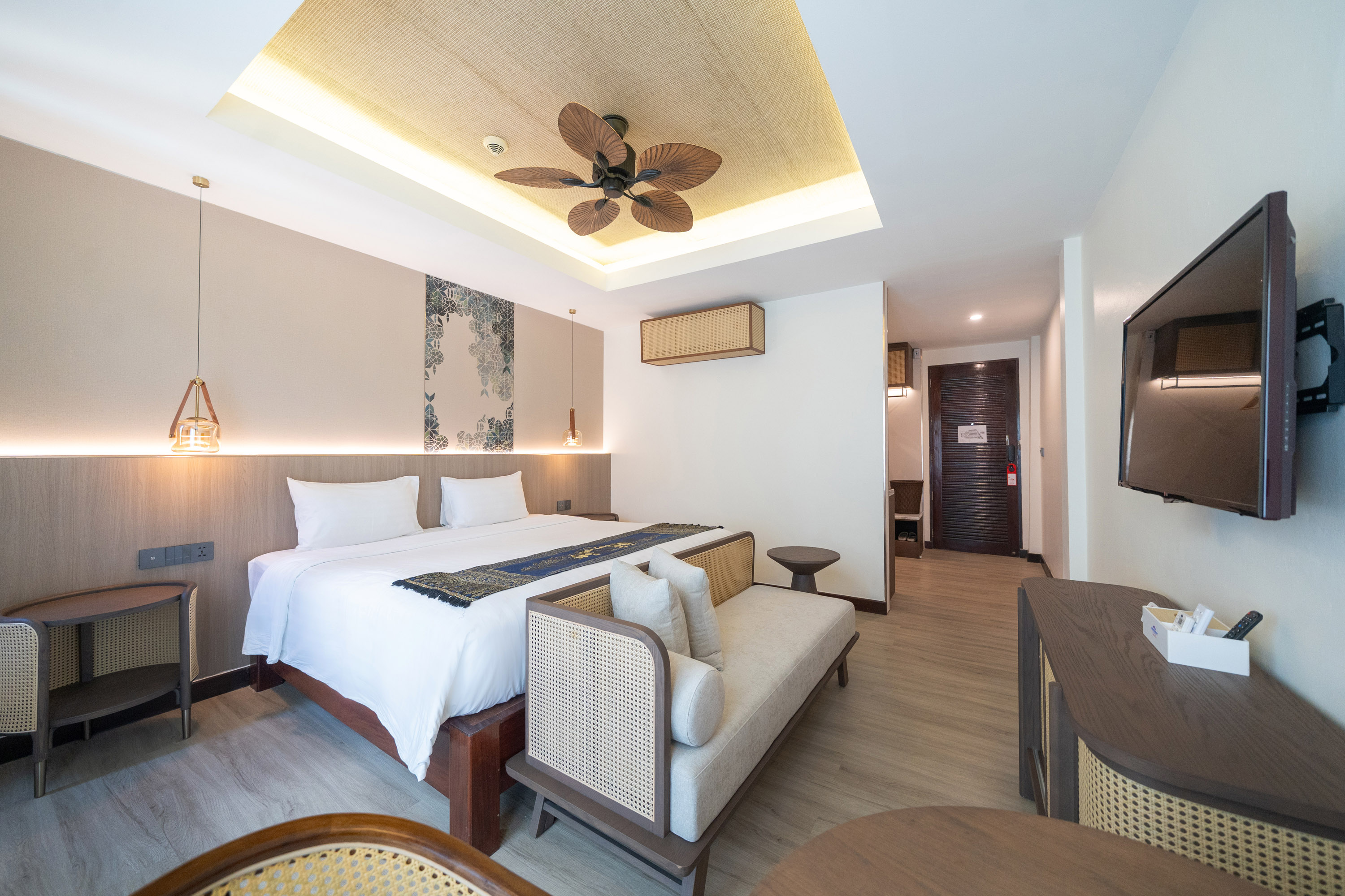 Guest room at the Howard Johnson by Wyndham Phuket Naiyang in Thalang, Other than US/Canada