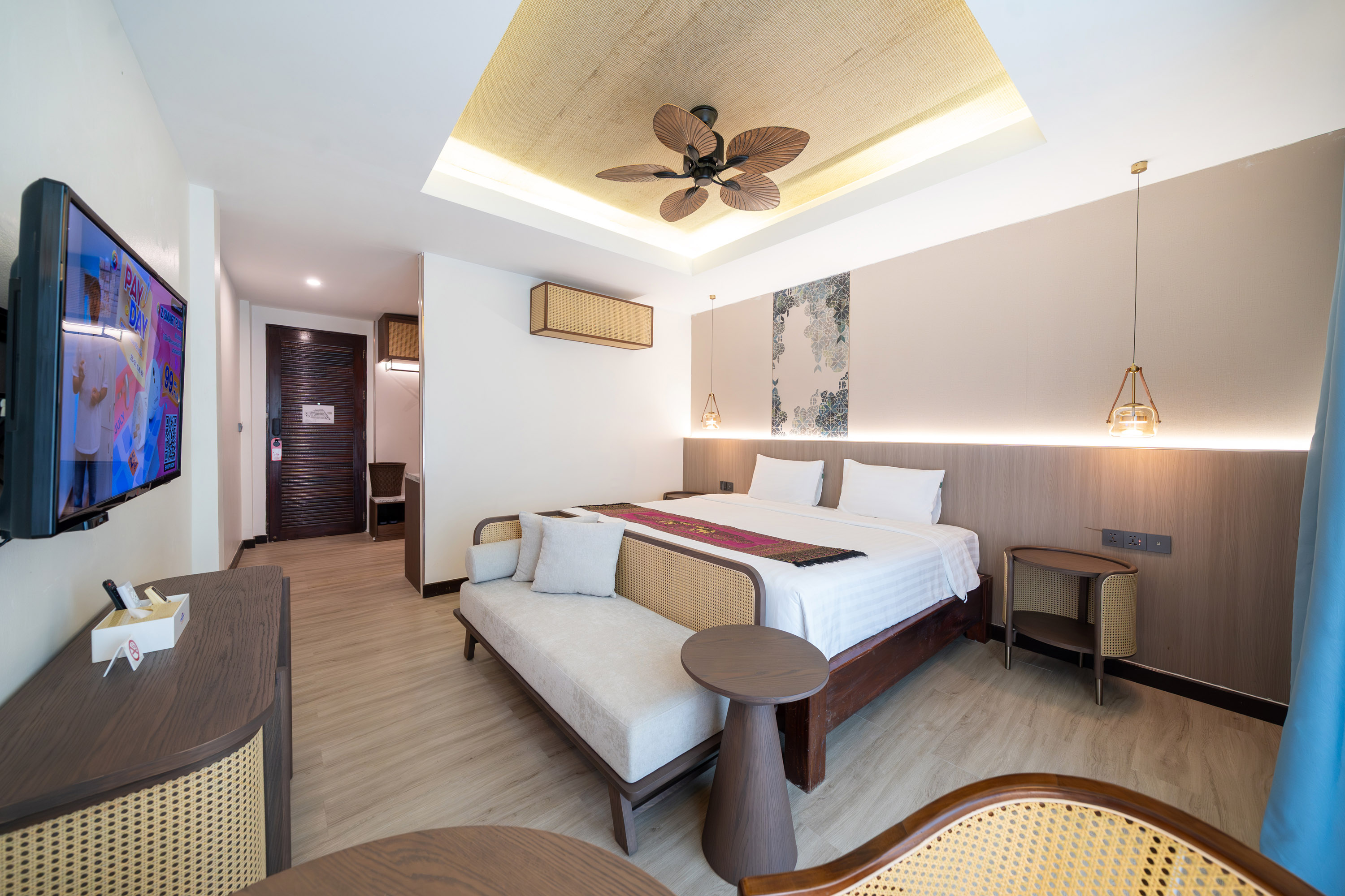 Guest room at the Howard Johnson by Wyndham Phuket Naiyang in Thalang, Other than US/Canada