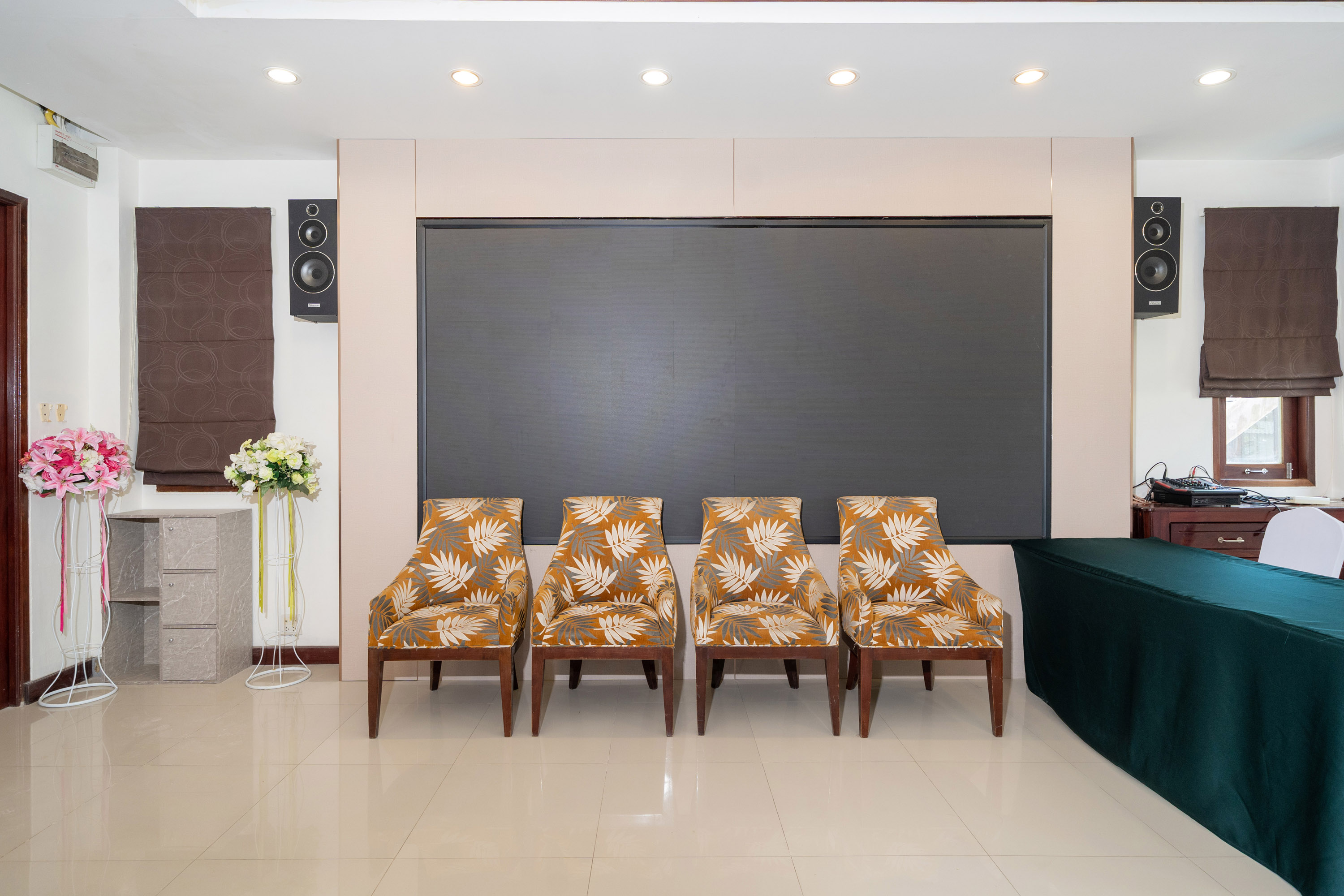 Meeting room at Howard Johnson by Wyndham Phuket Naiyang in Thalang, Other than US/Canada