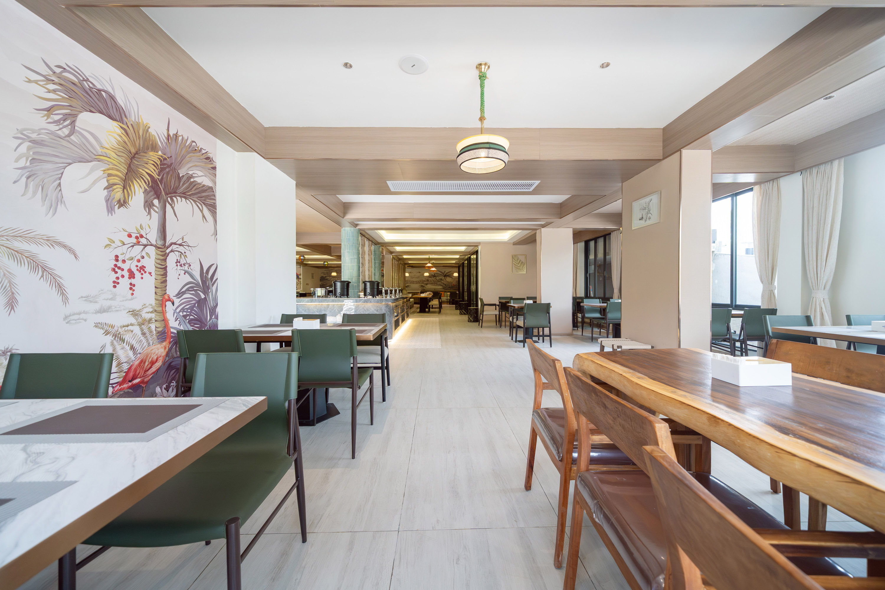 Howard Johnson by Wyndham Phuket Naiyang restaurant in Thalang, Other than US/Canada