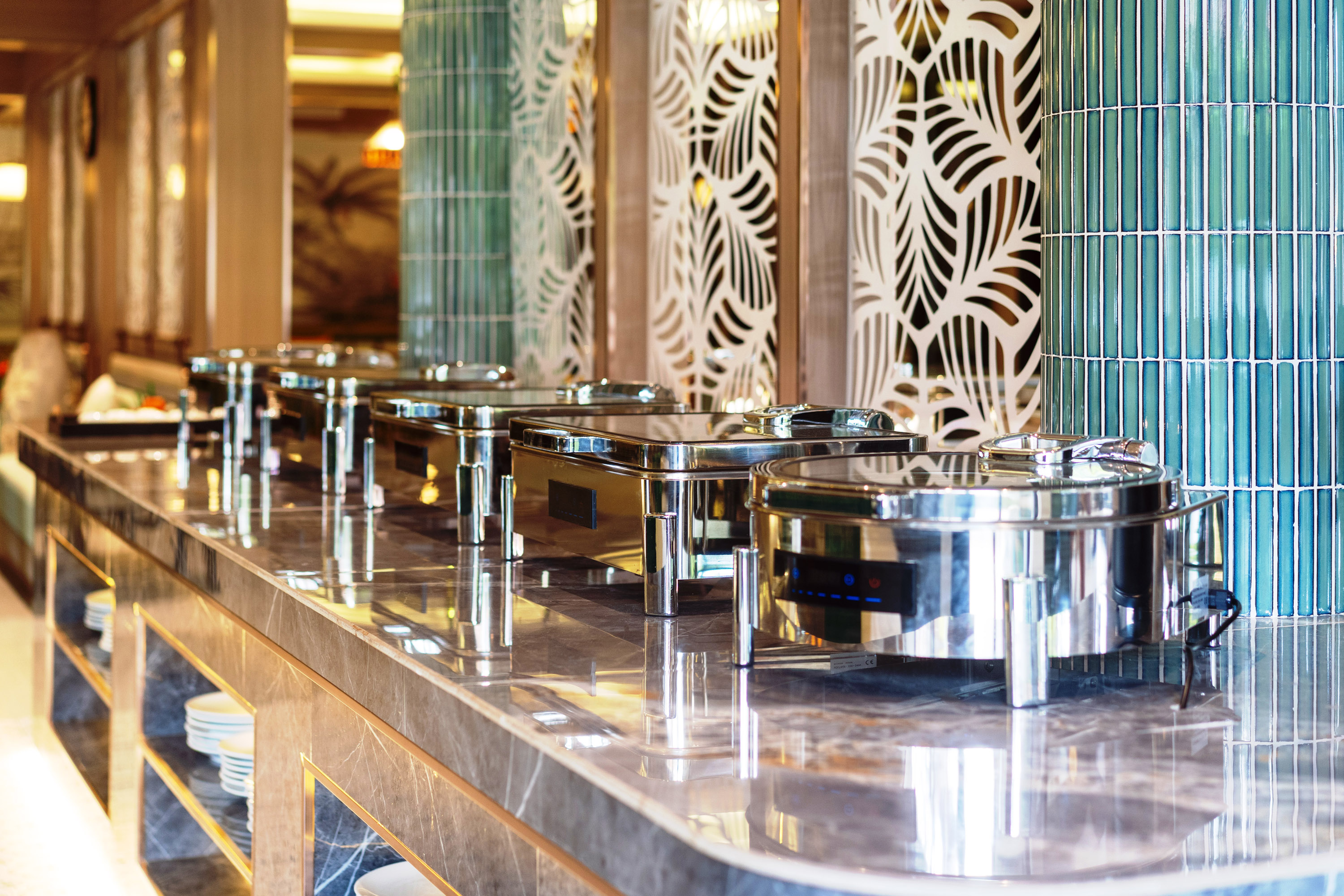 Howard Johnson by Wyndham Phuket Naiyang restaurant in Thalang, Other than US/Canada