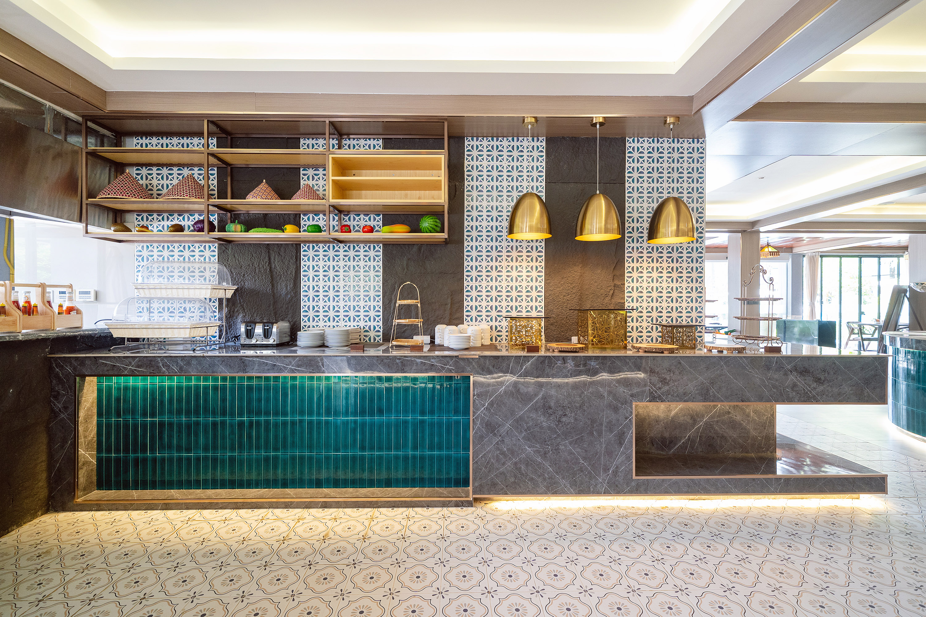 Howard Johnson by Wyndham Phuket Naiyang restaurant in Thalang, Other than US/Canada