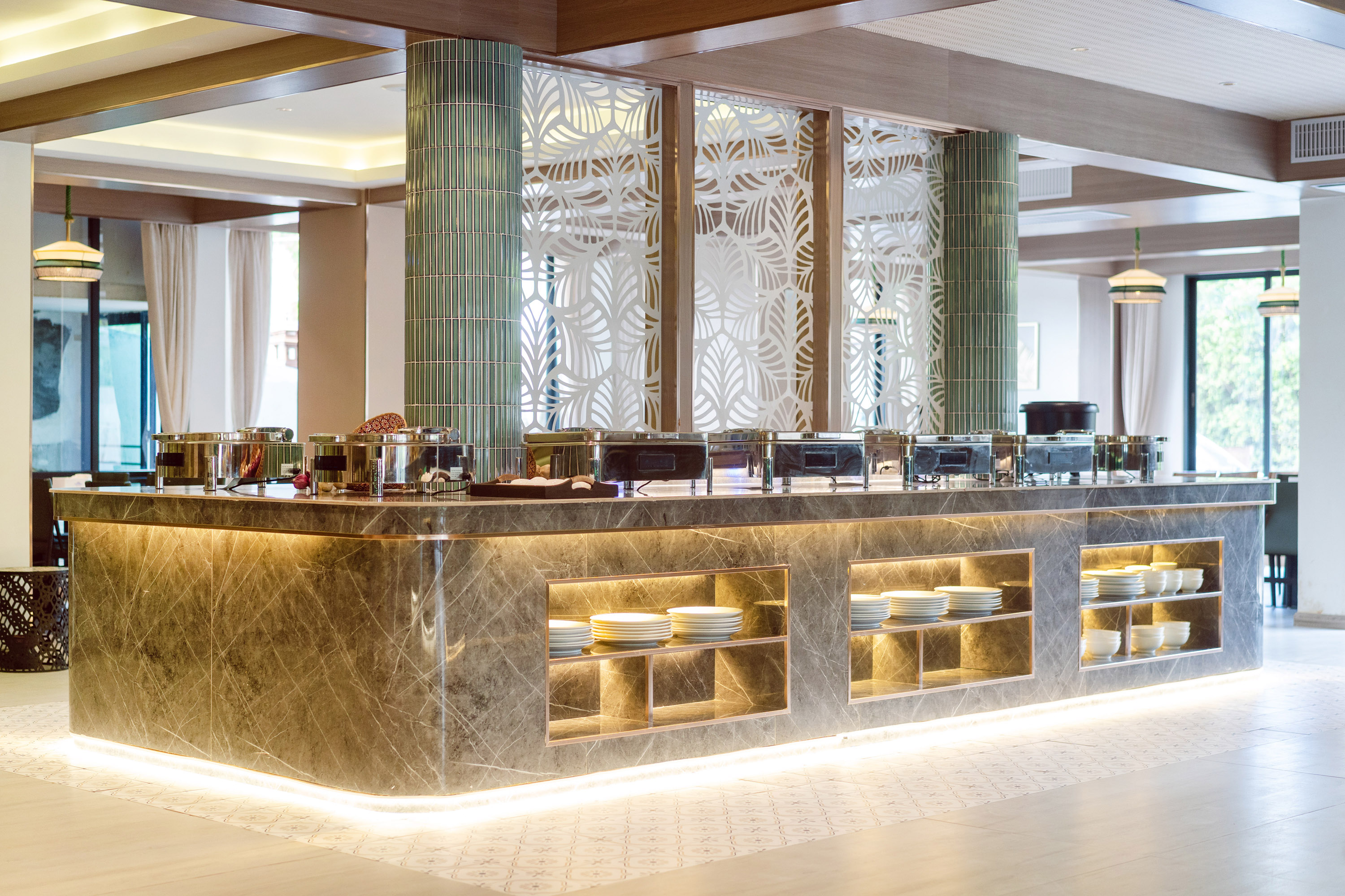 Howard Johnson by Wyndham Phuket Naiyang restaurant in Thalang, Other than US/Canada