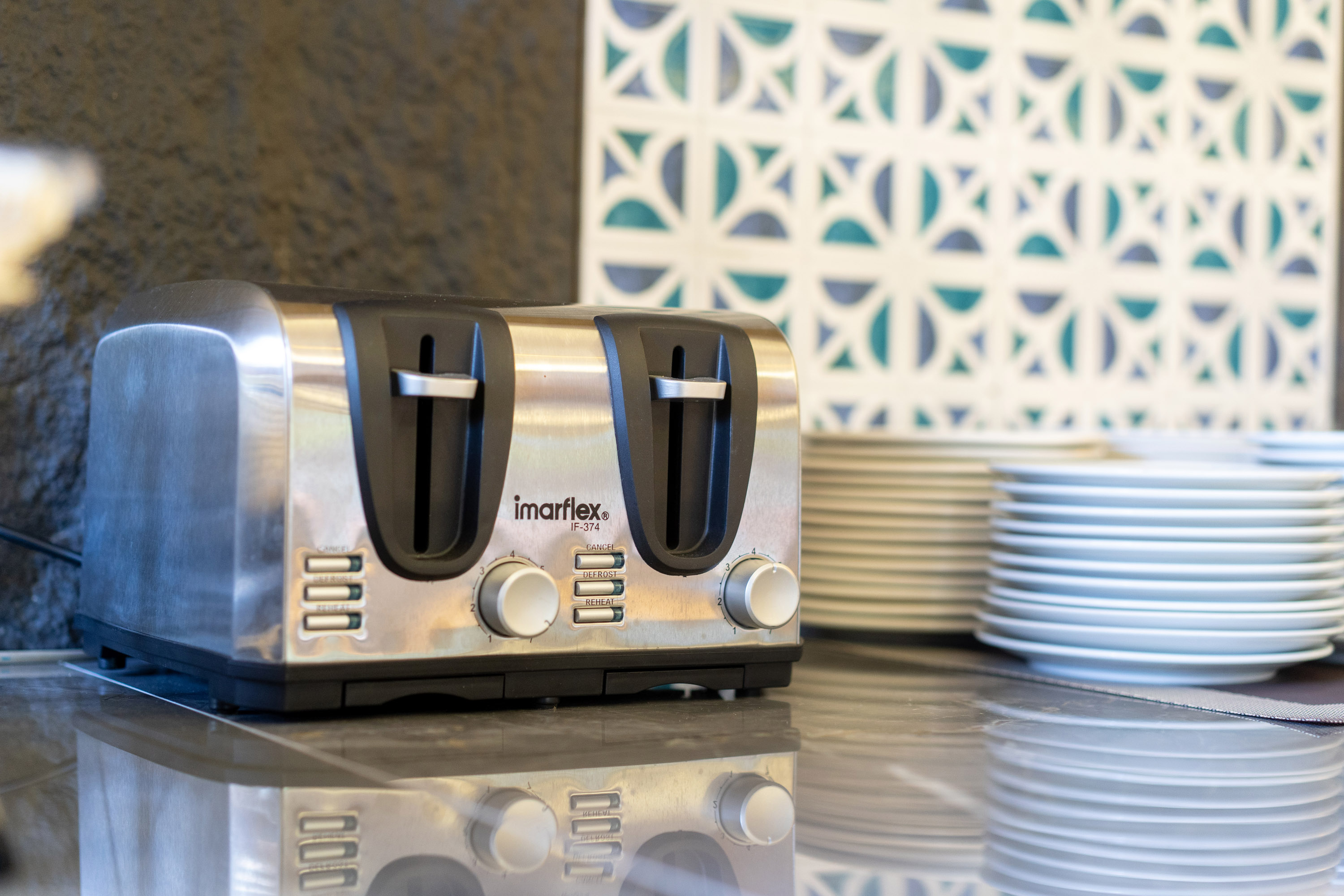 Howard Johnson by Wyndham Phuket Naiyang restaurant in Thalang, Other than US/Canada