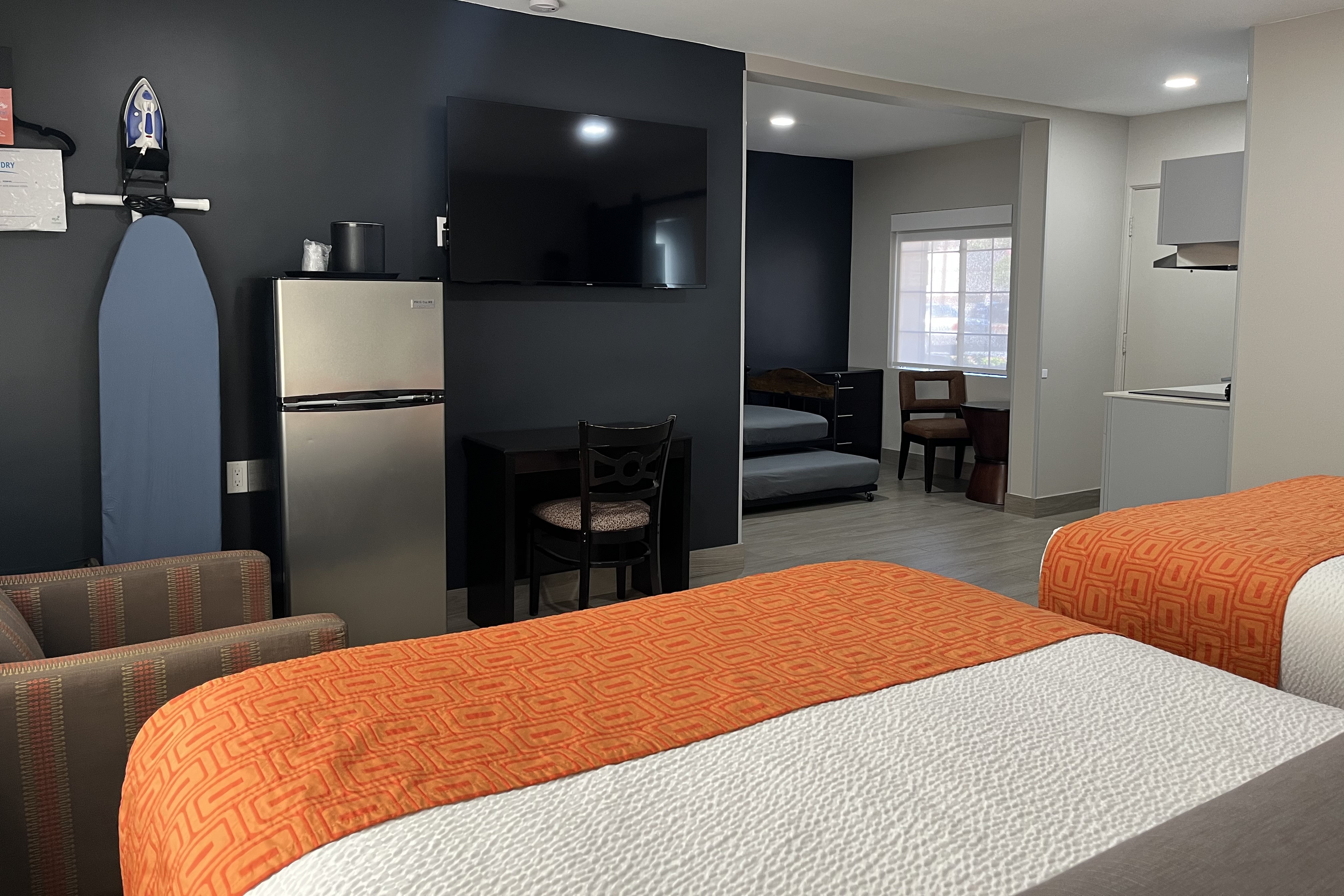 Howard Johnson by Wyndham Flagstaff University West suite in Flagstaff, Arizona