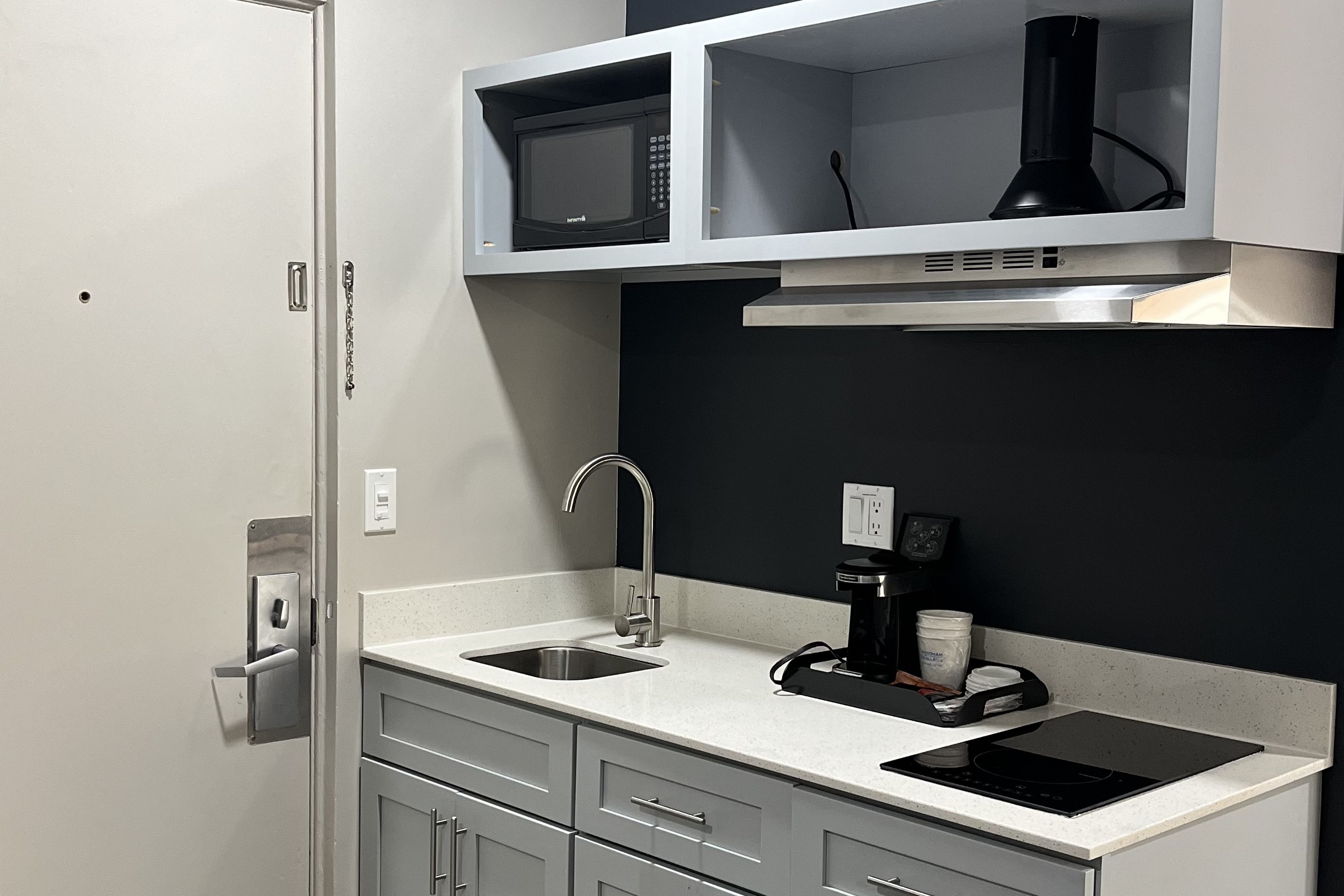 Howard Johnson by Wyndham Flagstaff University West suite in Flagstaff, Arizona