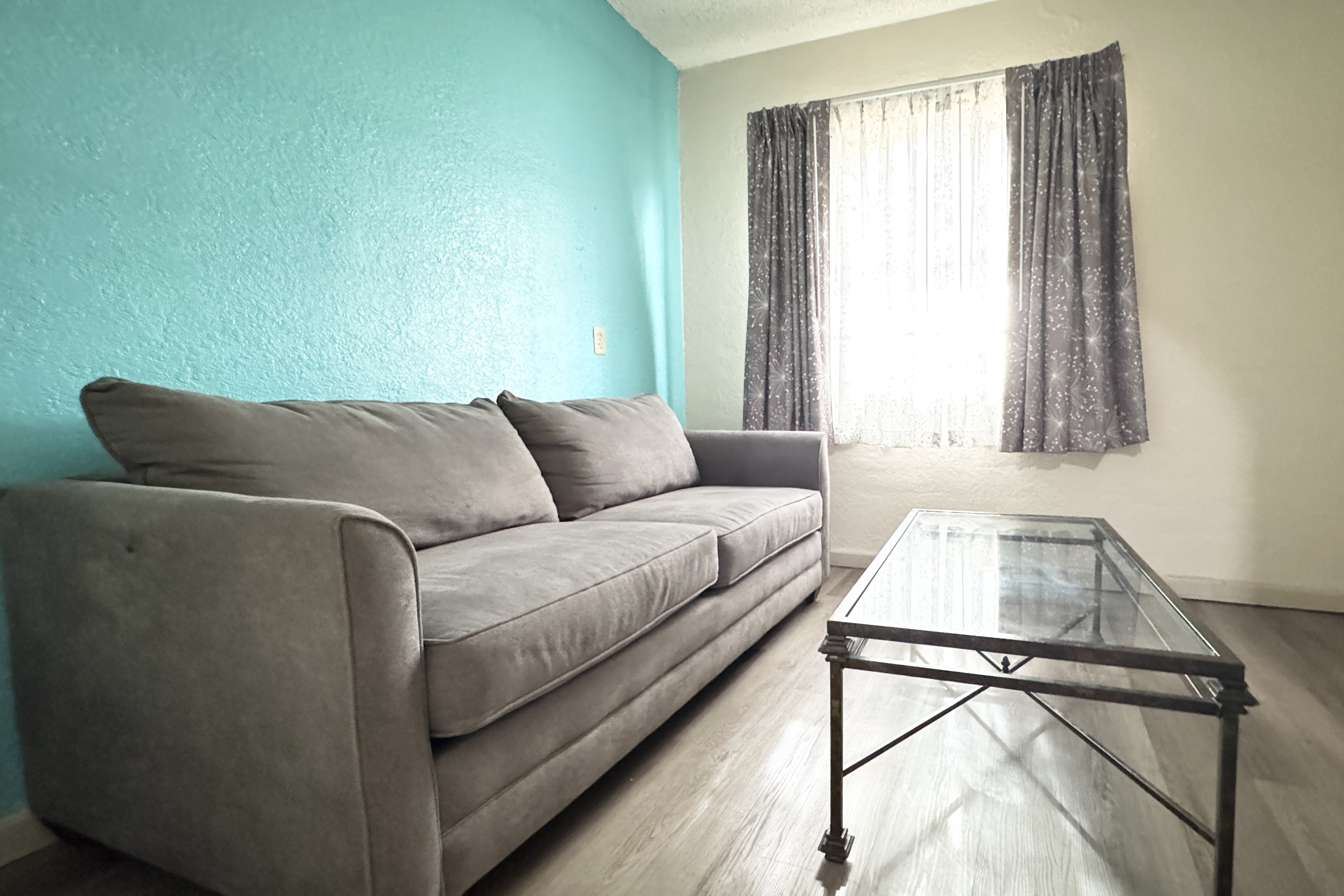 Howard Johnson by Wyndham Phoenix Airport/Downtown Area suite in Phoenix, Arizona