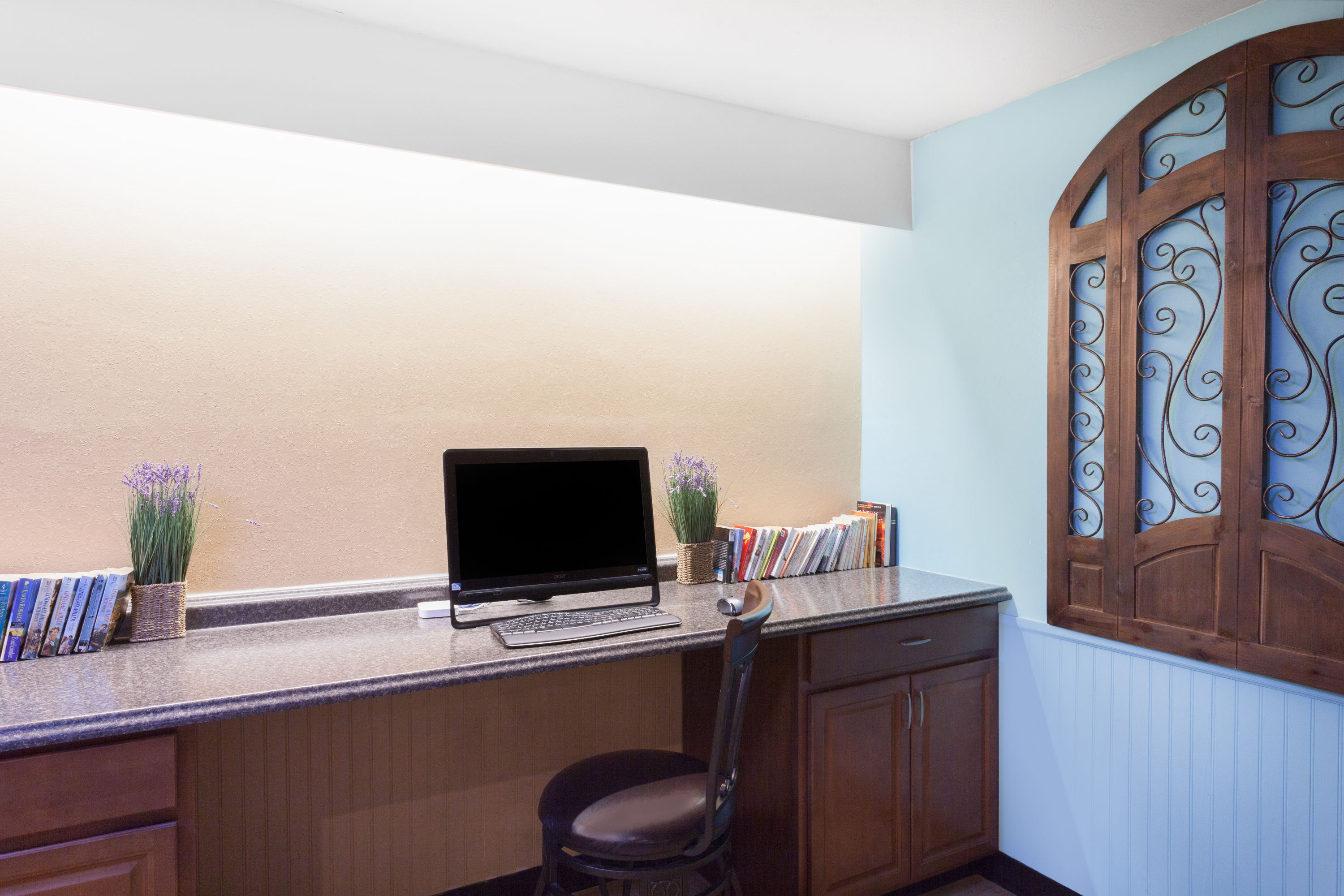 Howard Johnson by Wyndham Yuma business center in Yuma, Arizona