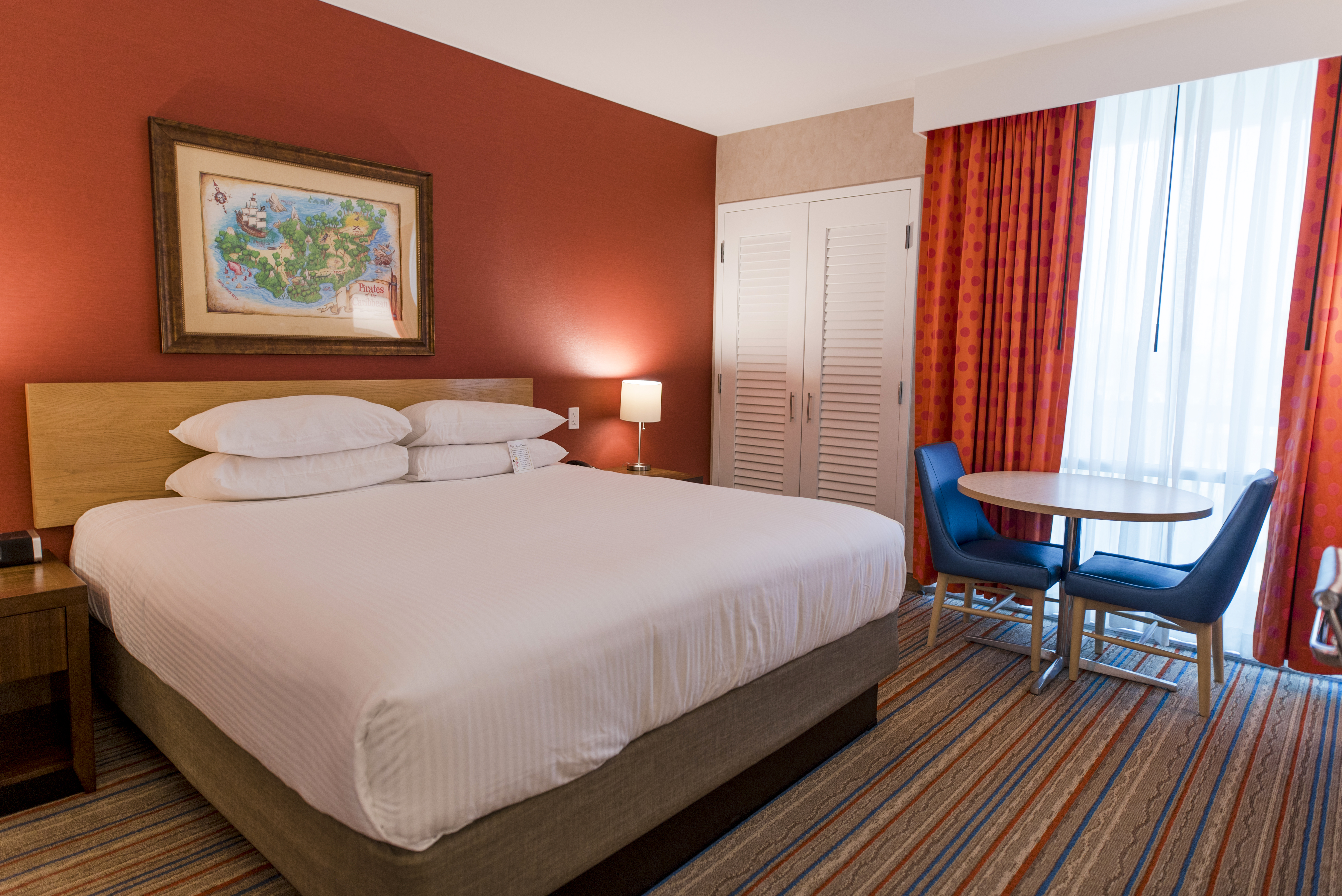 Guest room at the Howard Johnson by Wyndham Anaheim Hotel & Water Playground in Anaheim, California