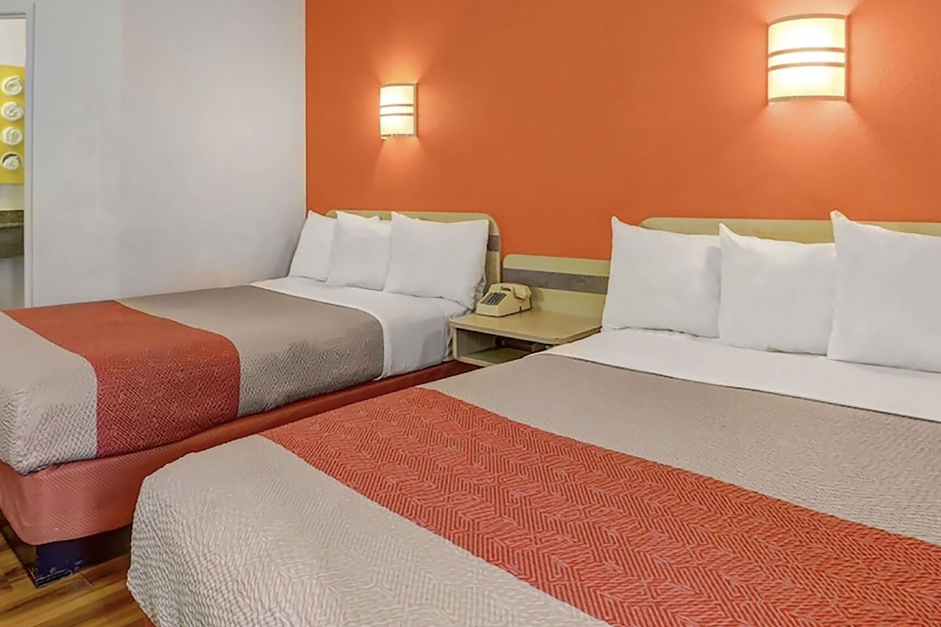 Guest room at the Howard Johnson by Wyndham Lemoore in Lemoore, California