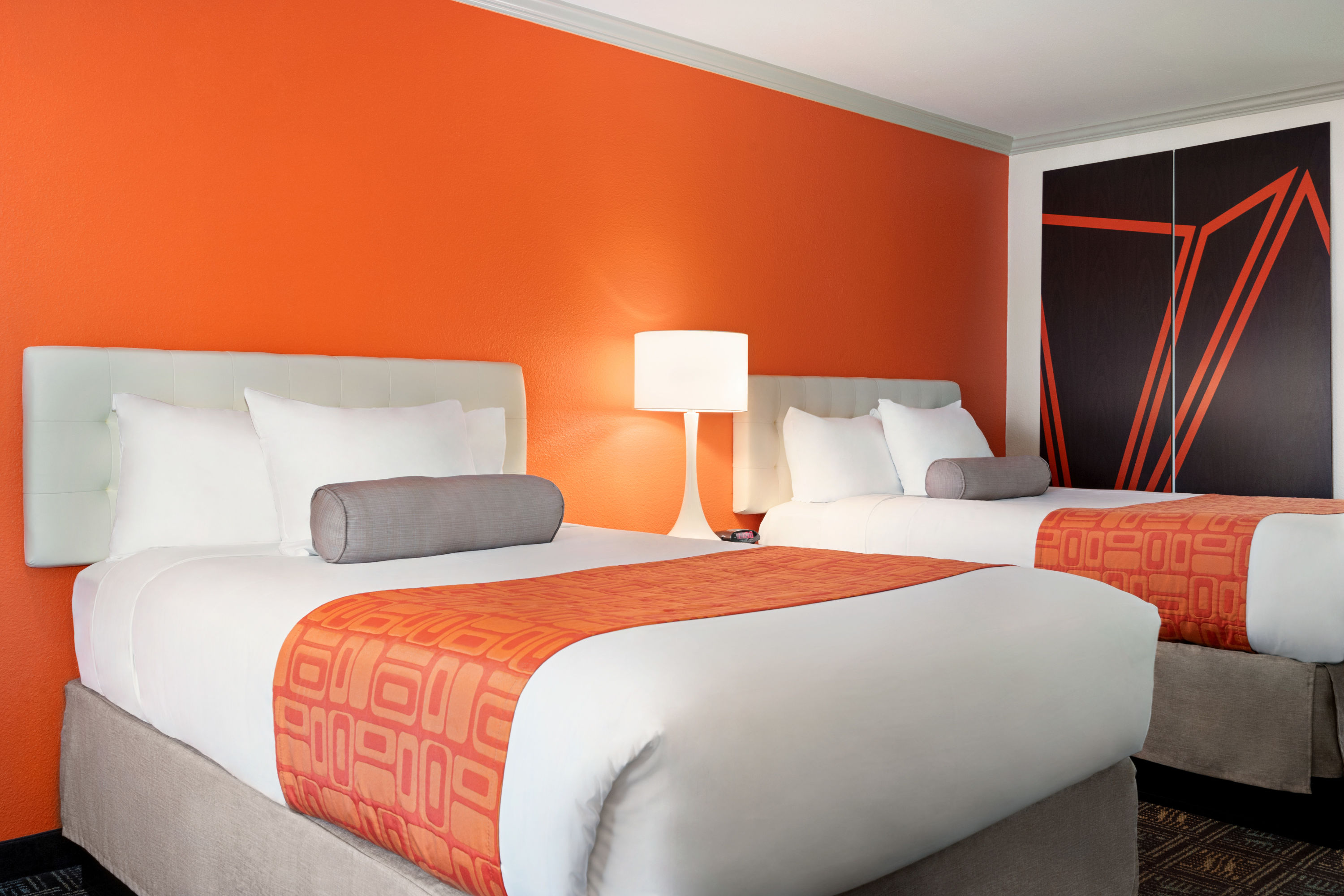 Howard Johnson By Wyndham San Diego State University Area