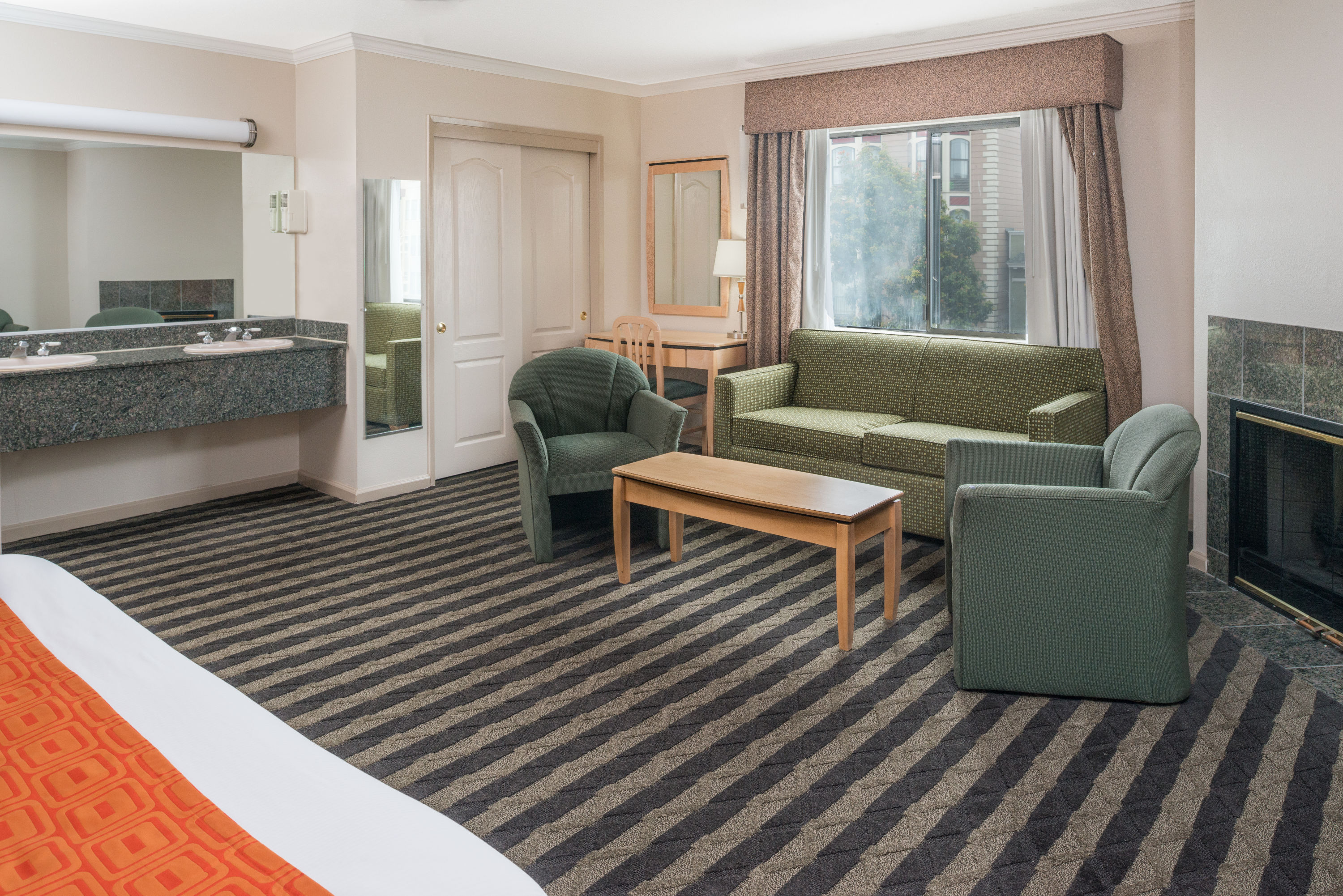 Howard Johnson By Wyndham San Francisco Marina District