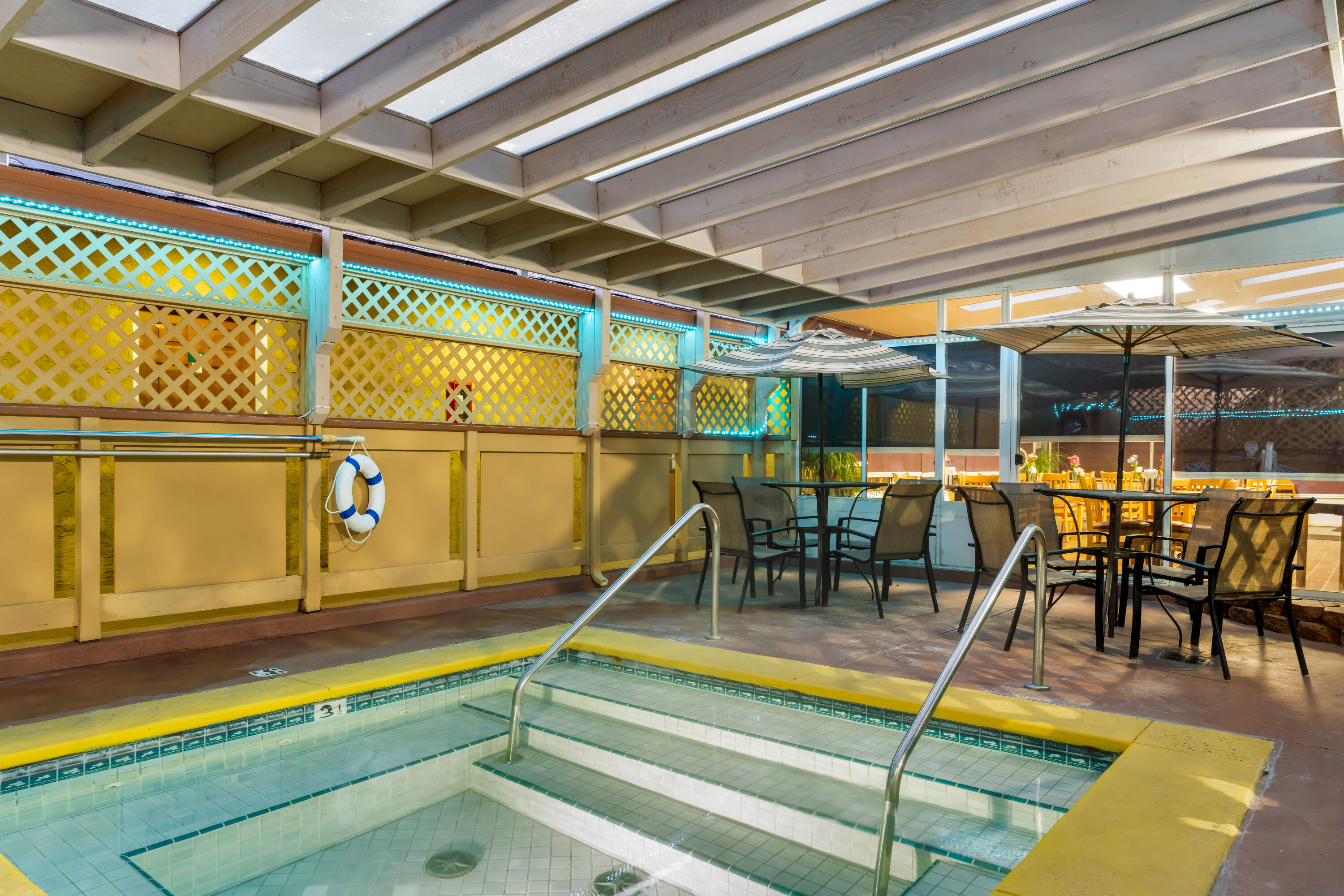 Hot tub at the Howard Johnson by Wyndham Santa Cruz in Santa Cruz, California