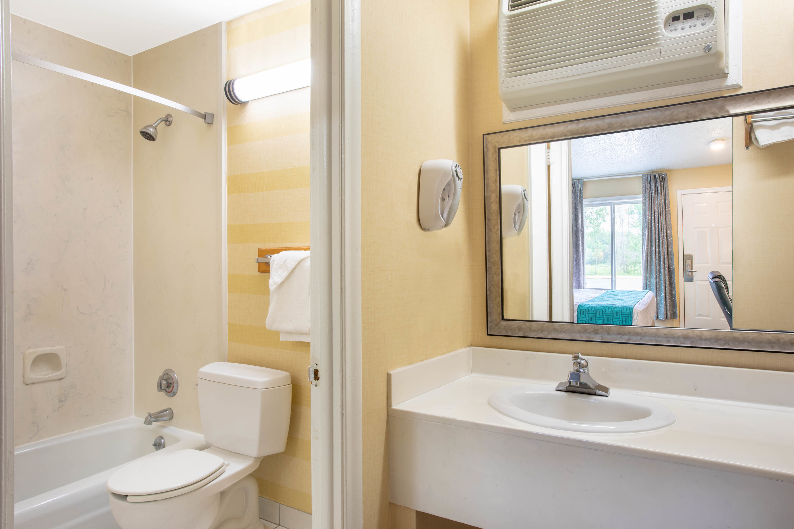 Howard Johnson By Wyndham Rocky Hill Rocky Hill Ct Hotels