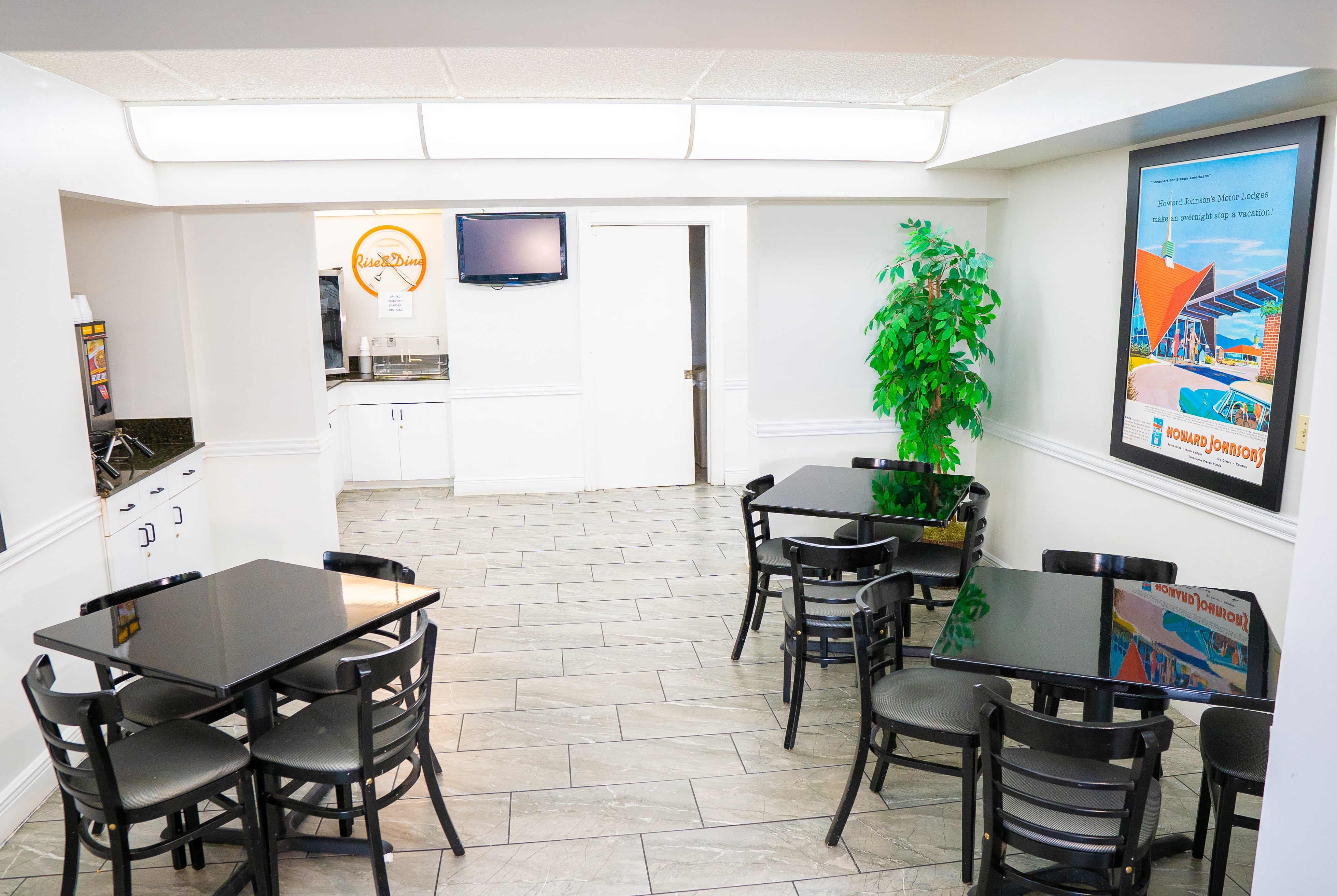 Free breakfast at Howard Johnson by Wyndham Clearwater/Dunedin in Clearwater, Florida