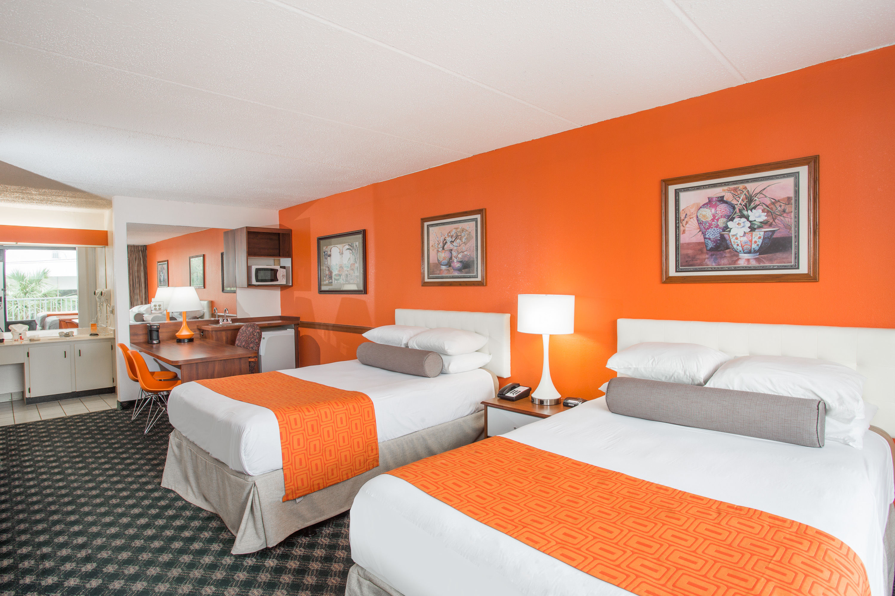 Guest room at the Howard Johnson by Wyndham Clearwater/Dunedin in Clearwater, Florida