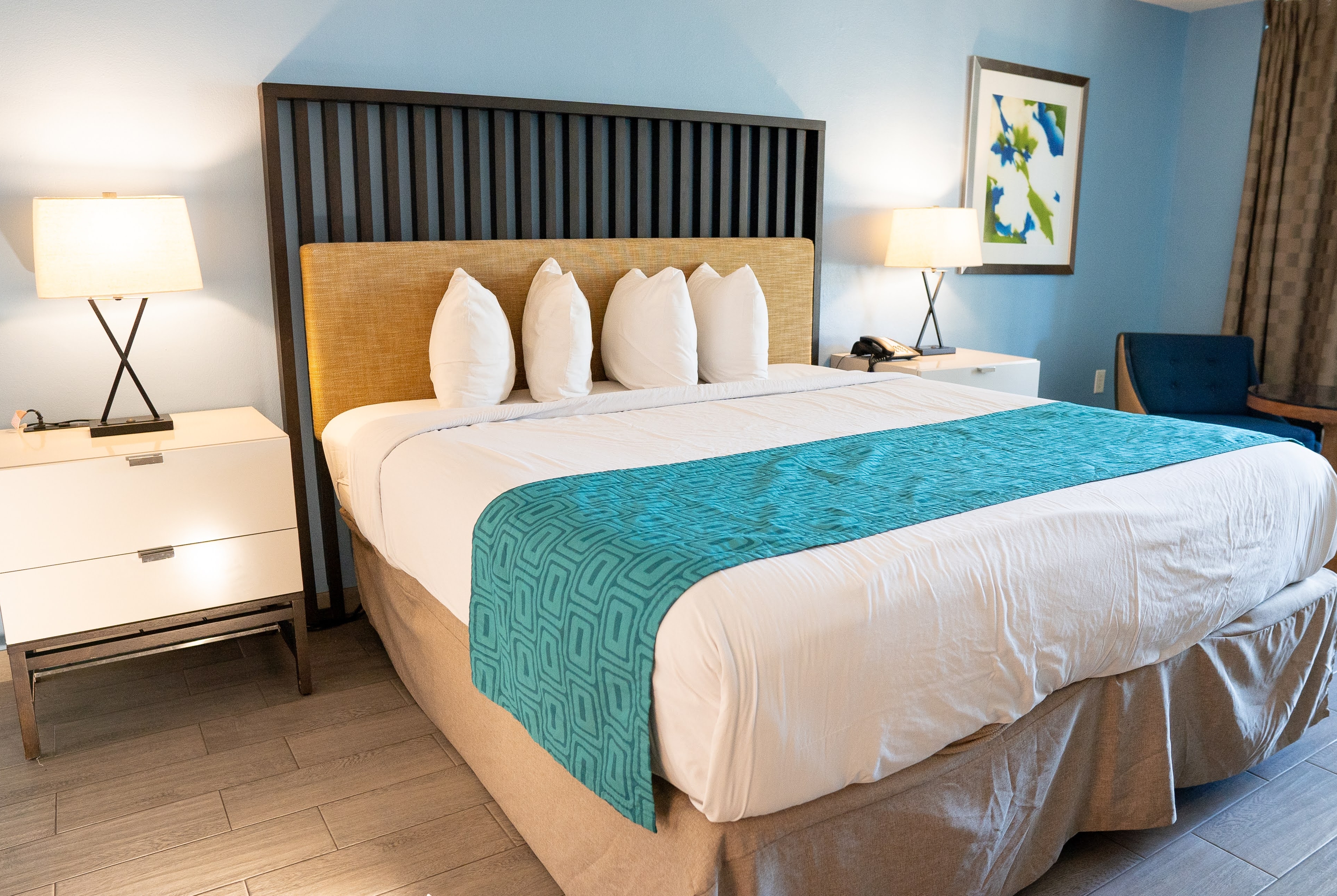 Guest room at the Howard Johnson by Wyndham Clearwater/Dunedin in Clearwater, Florida