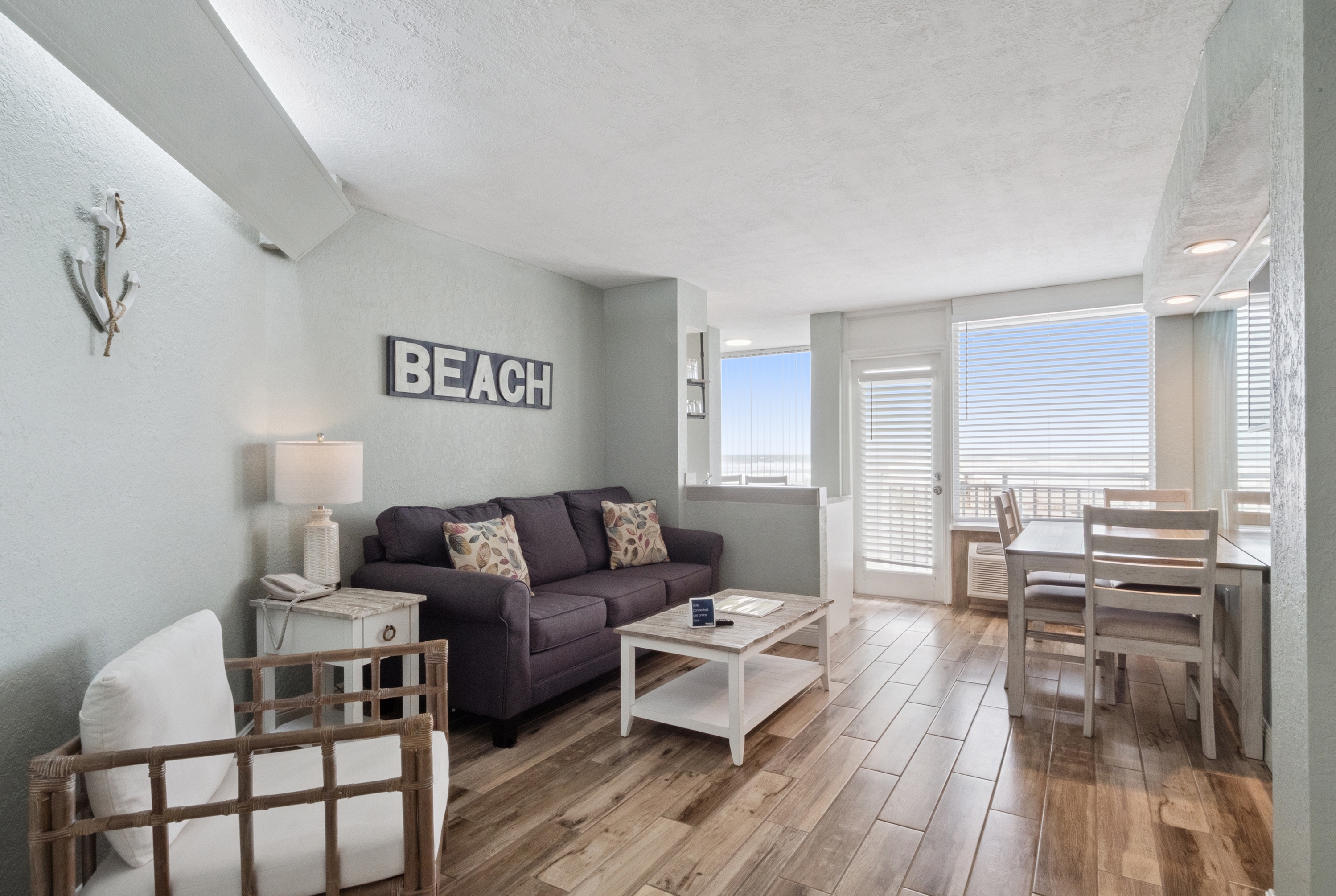 Guest room at the Howard Johnson by Wyndham Oceanfront Daytona Beach in Daytona Beach, Florida