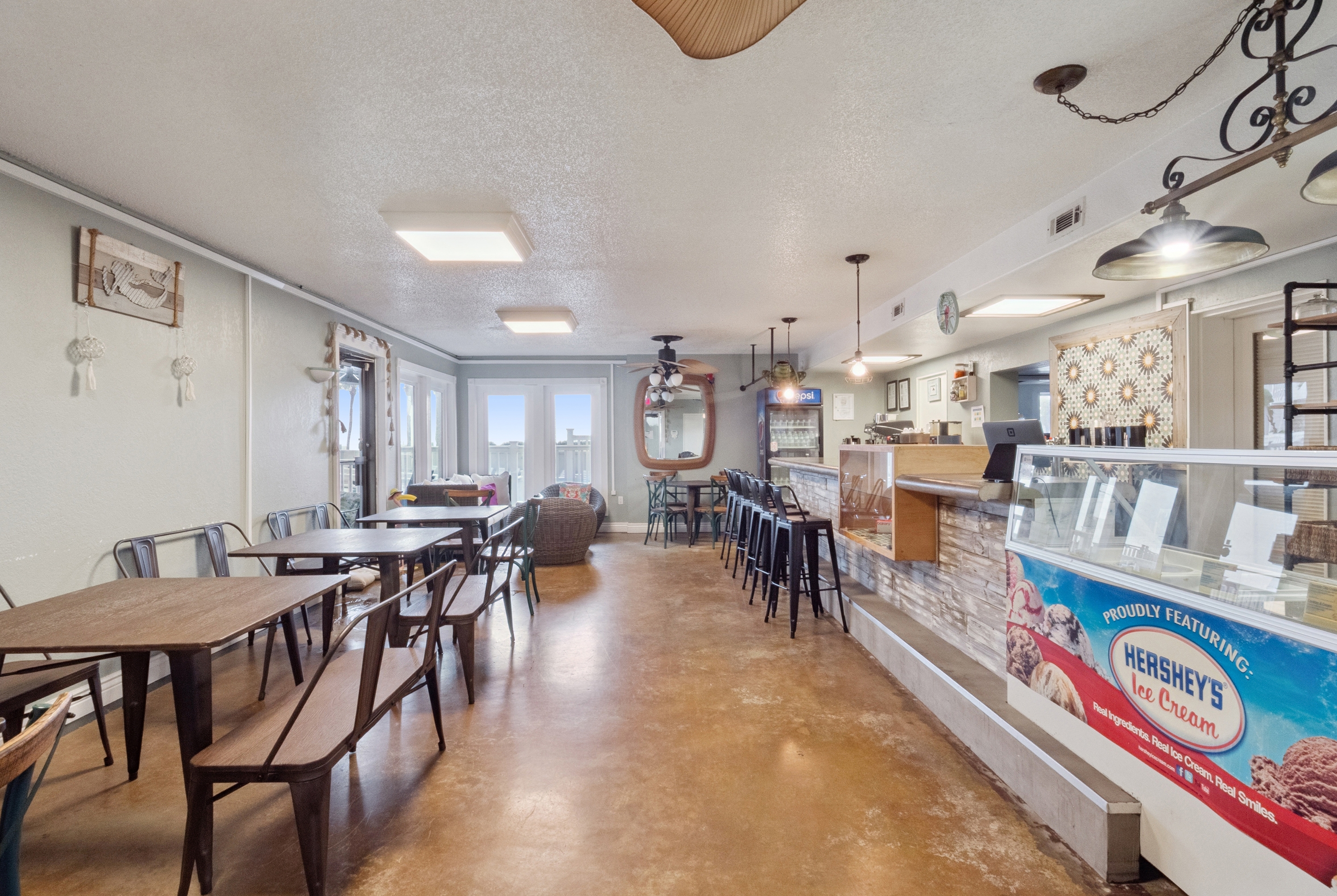 Howard Johnson by Wyndham Oceanfront Daytona Beach restaurant in Daytona Beach, Florida