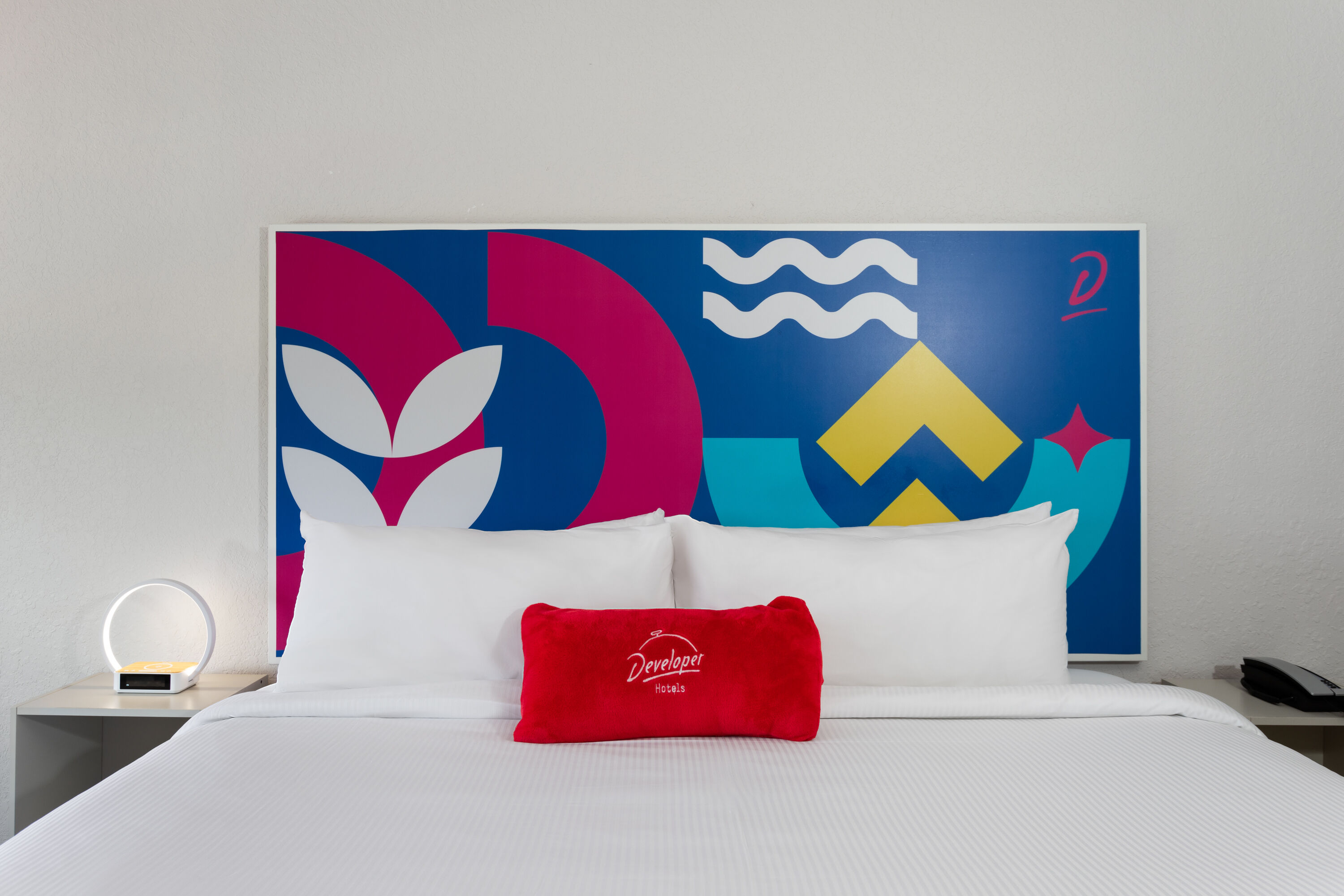 Guest room at the Howard Johnson by Wyndham Orlando Lake Buena Vista South in Kissimmee, Florida