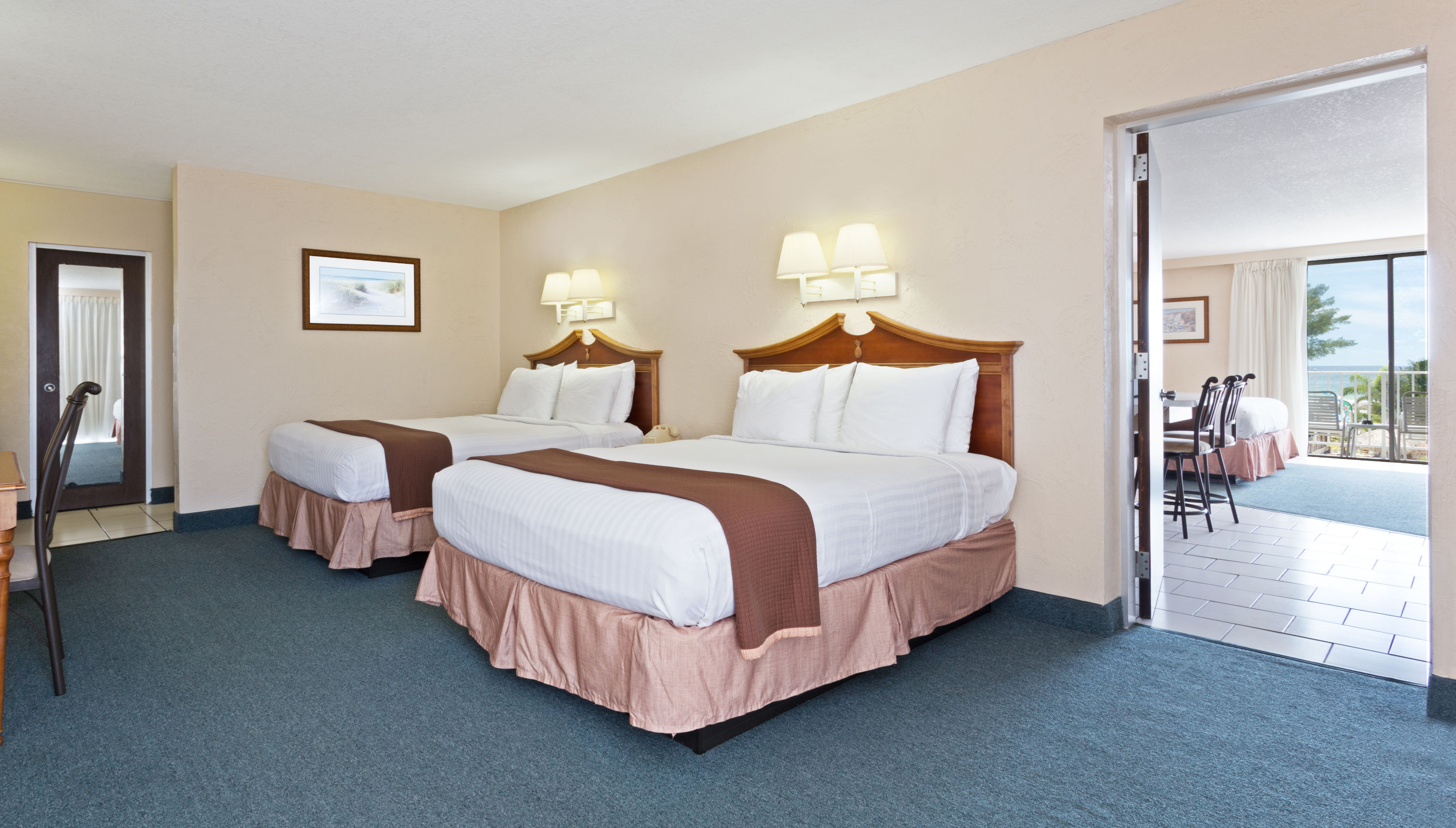 Howard Johnson By Wyndham St Pete Beach Fl Resort Hotel