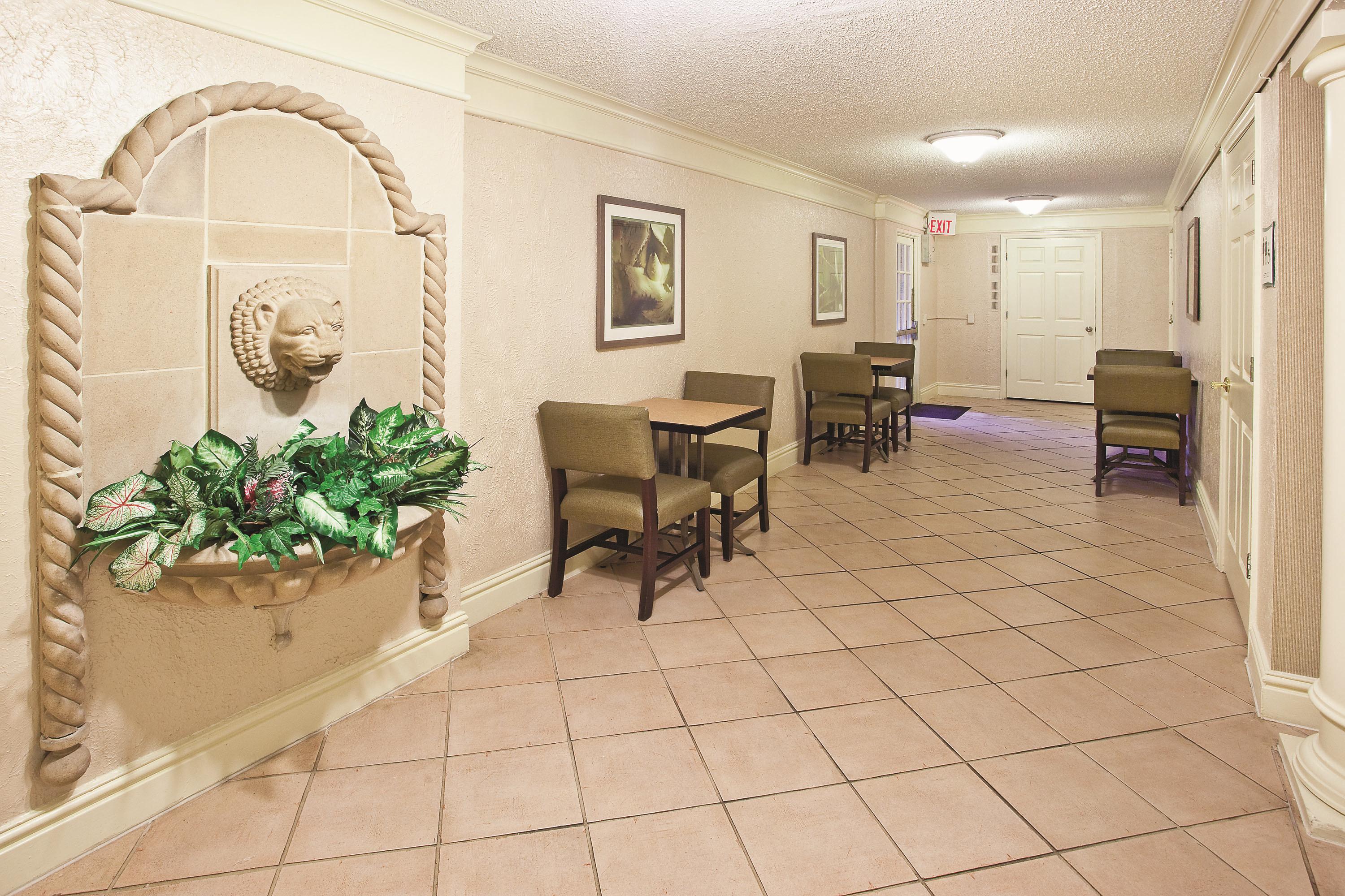 Howard Johnson Wyndham Columbus Fort Benning Columbus  Hotels