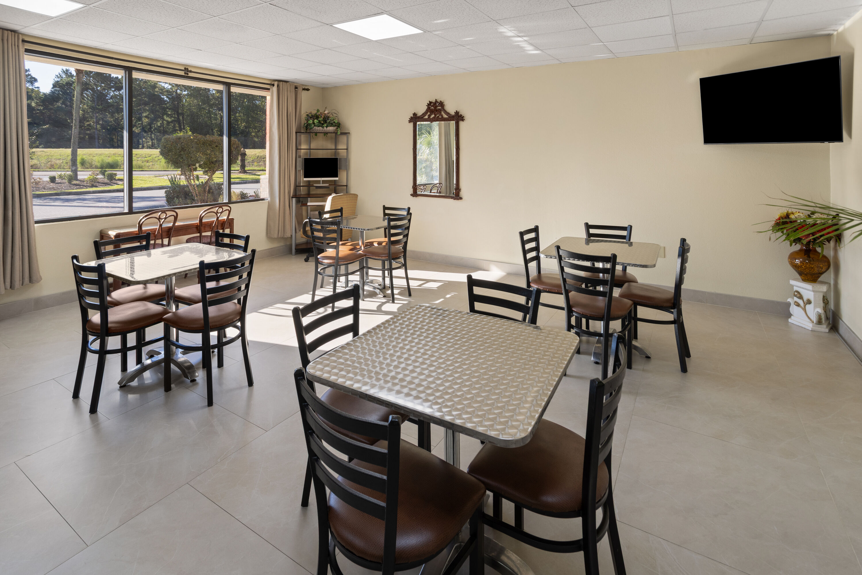 Free breakfast at Howard Johnson by Wyndham Savannah GA in Savannah, Georgia