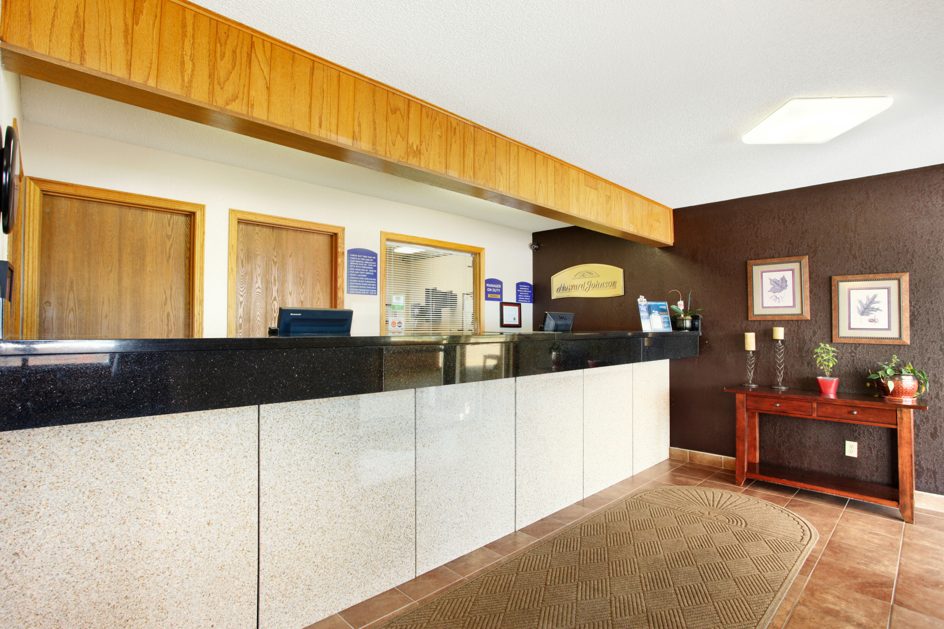 Howard Johnson by Wyndham Waterloo/Cedar Falls Waterloo, IA Hotels