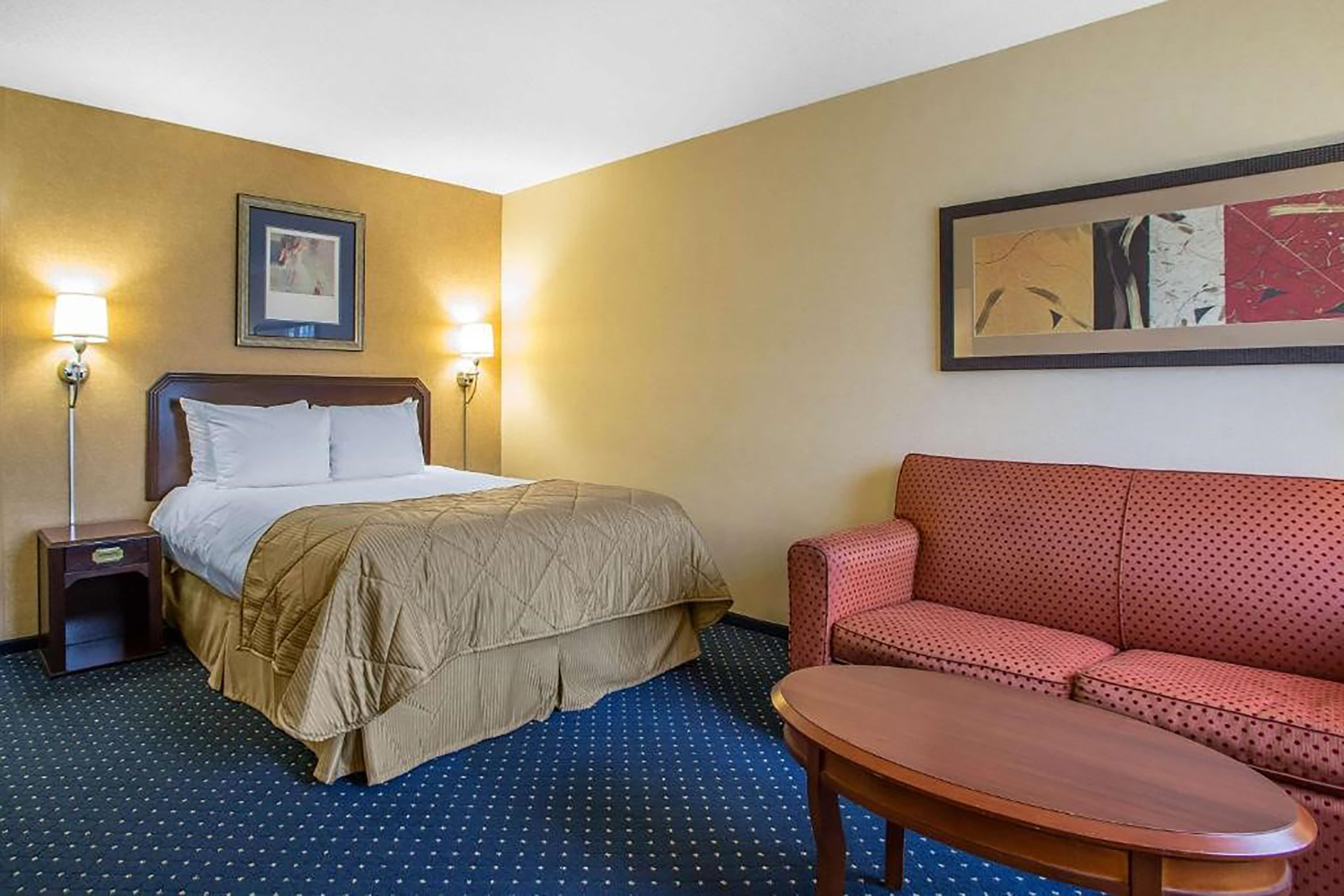 Guest room at the Howard Johnson by Wyndham Merrillville in Merrillville, Indiana