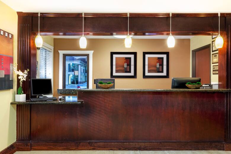 Howard Johnson Lafayette hotel lobby in Lafayette, Louisiana