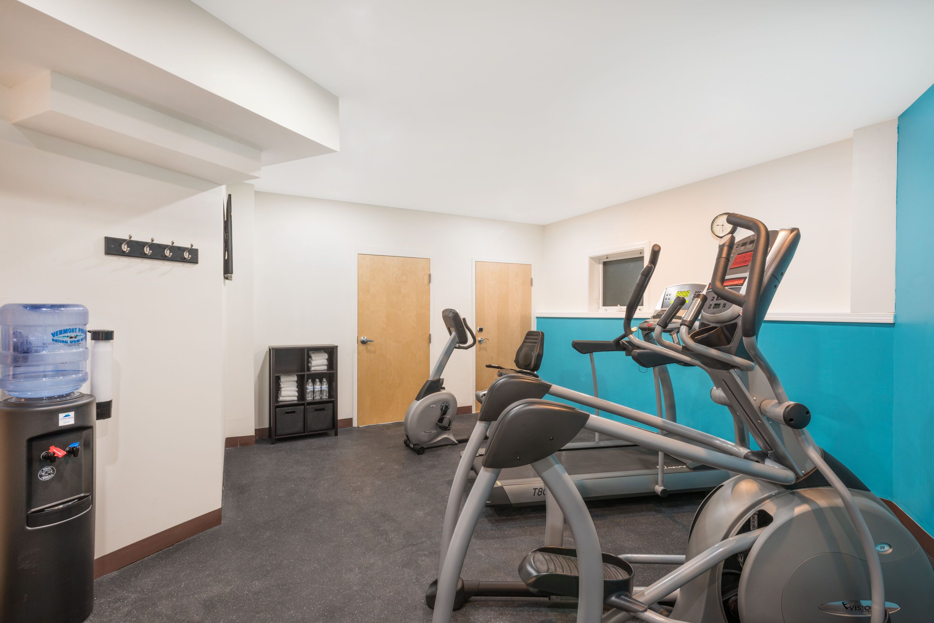 Fitness room at Howard Johnson by Wyndham Quincy/Boston in Quincy, Massachusetts