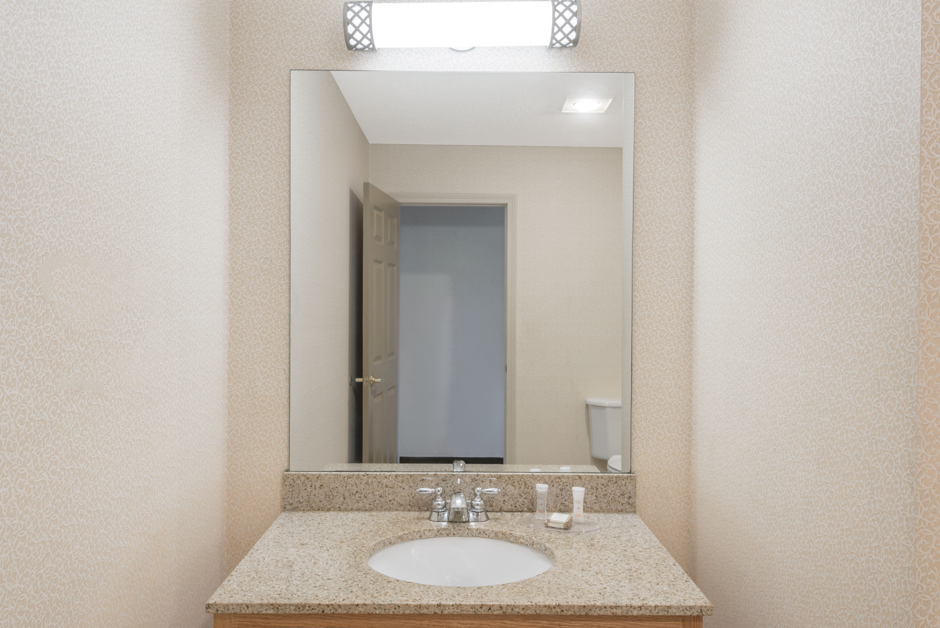 Guest room at the Howard Johnson by Wyndham Springfield in Springfield, Massachusetts