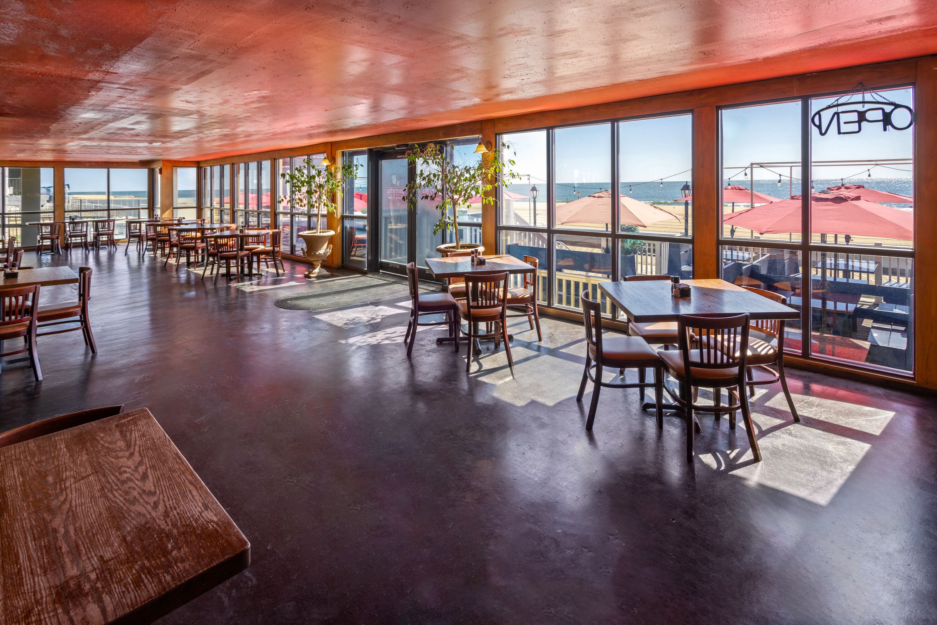 Howard Johnson Plaza by Wyndham Ocean City Oceanfront restaurant in Ocean City, Maryland