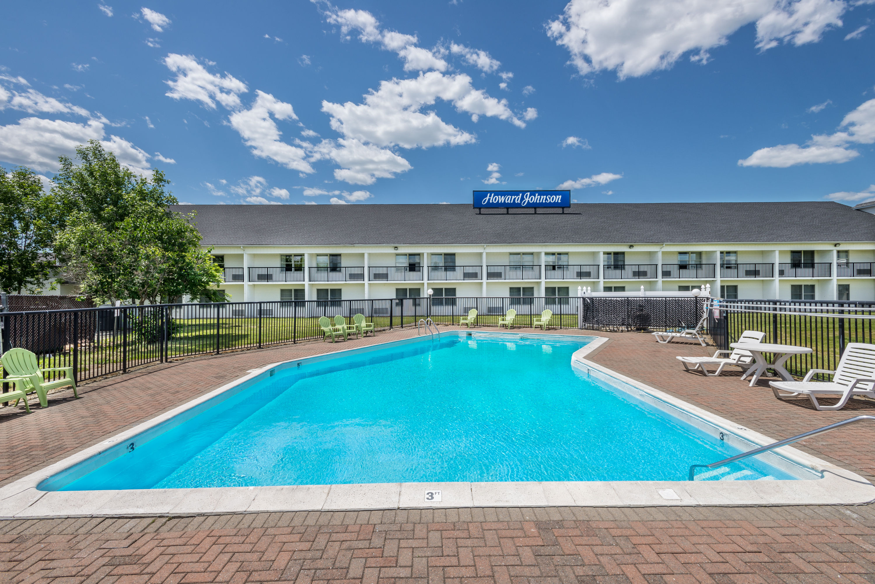 Howard Johnson by Wyndham Bangor Bangor, ME Hotels