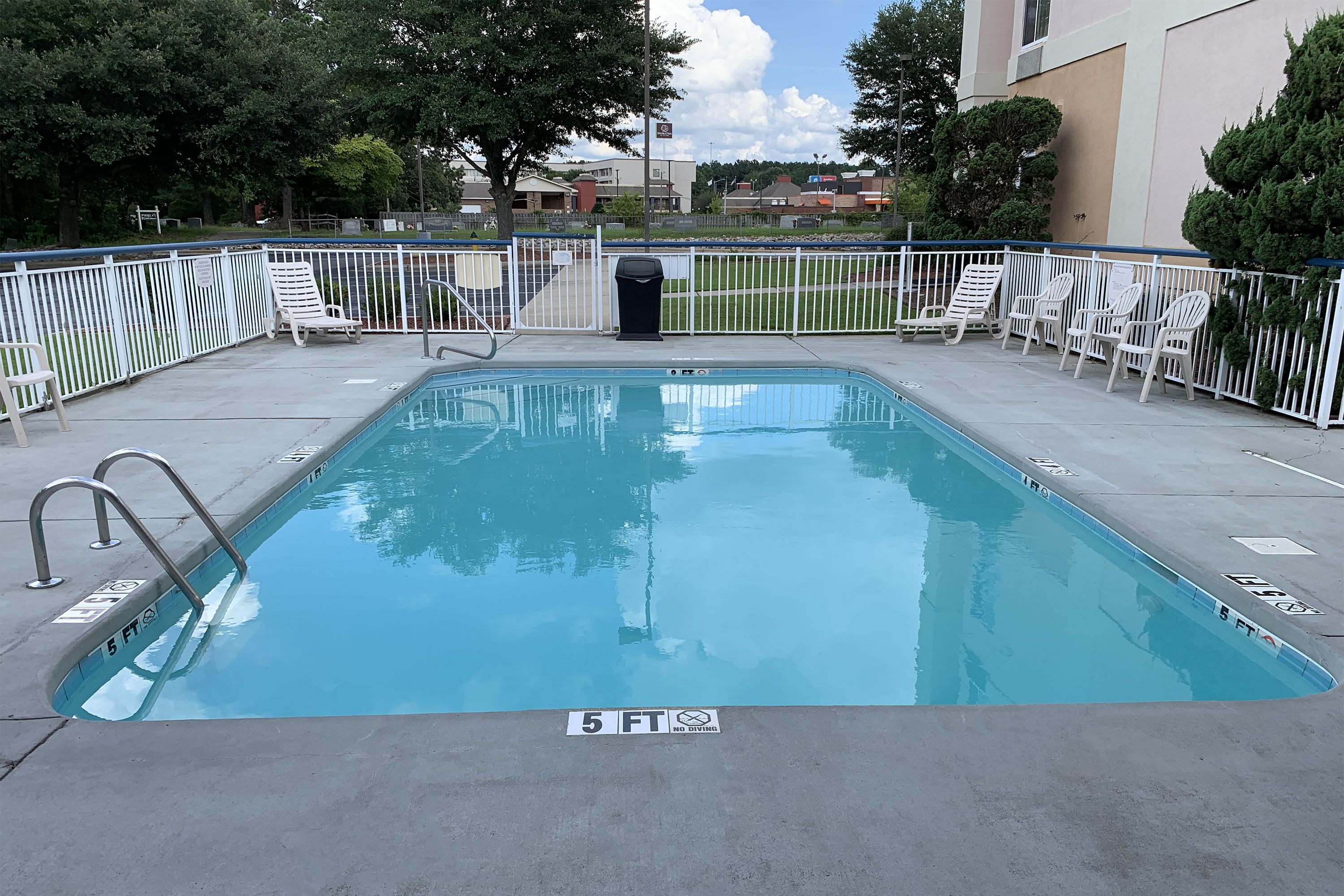 Howard Johnson By Wyndham Fayetteville I 95 Fayetteville Nc Hotels