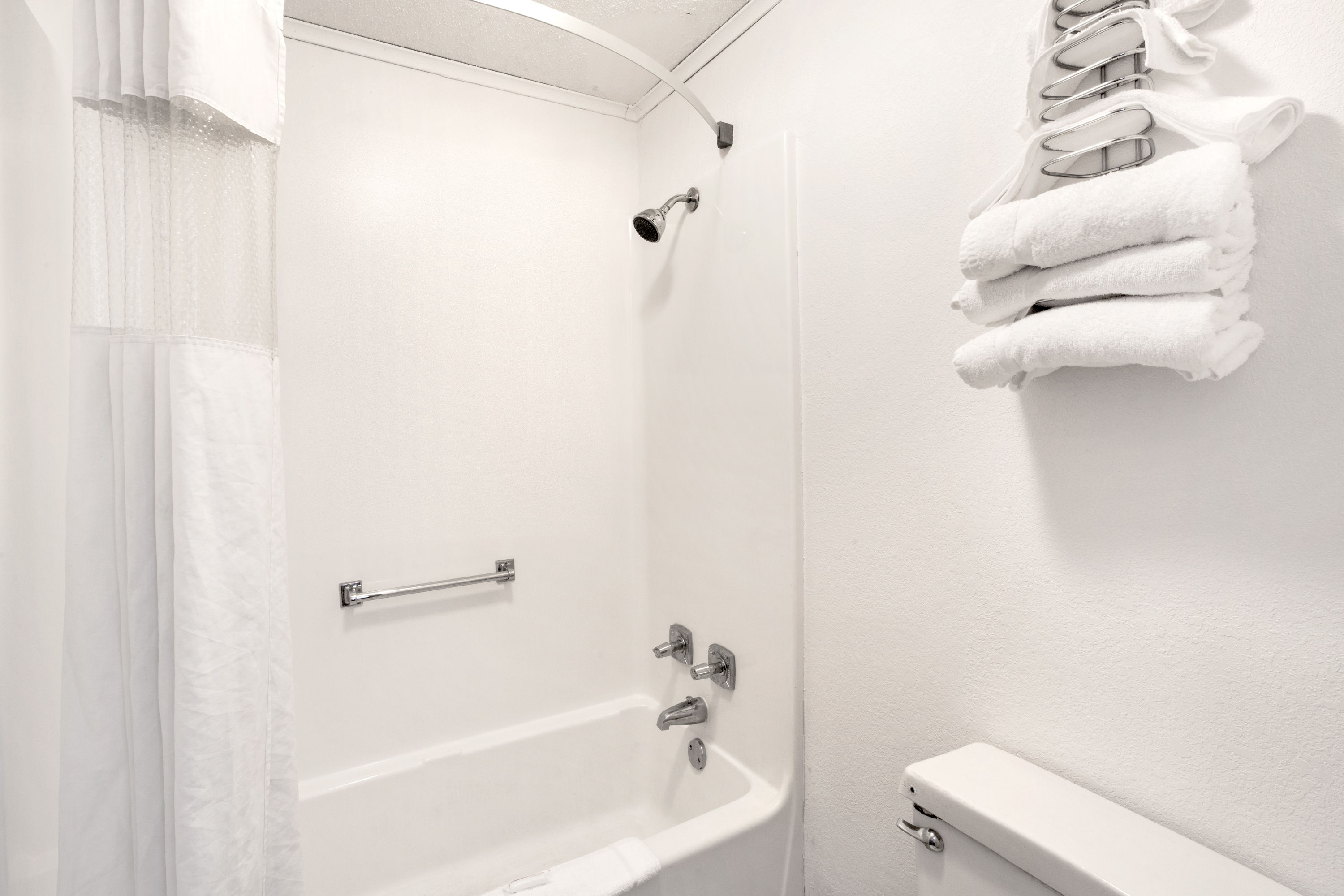 Howard Johnson By Wyndham Wilmington Wilmington Nc Hotels