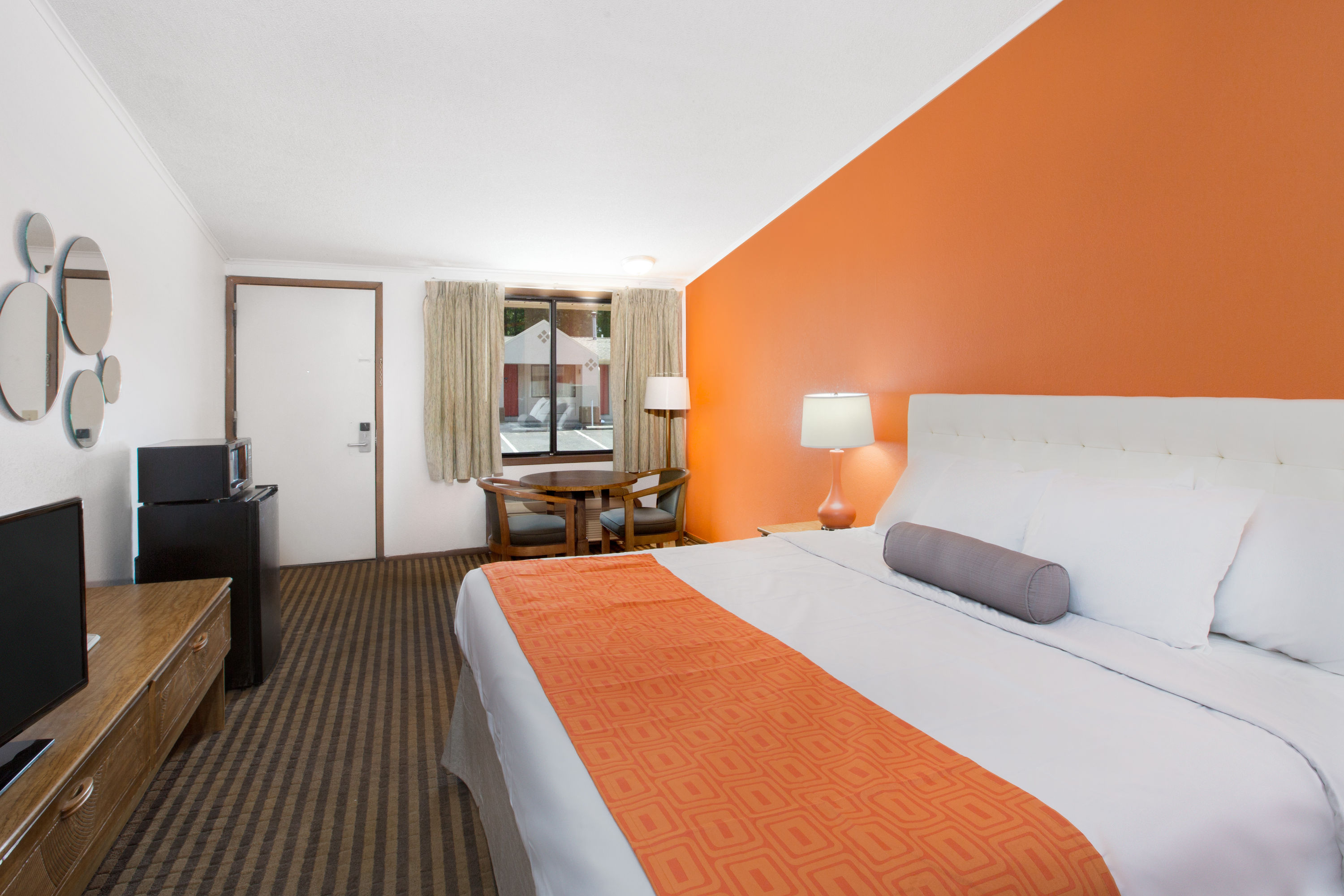 Howard Johnson by Wyndham Wilmington | Wilmington, NC Hotels