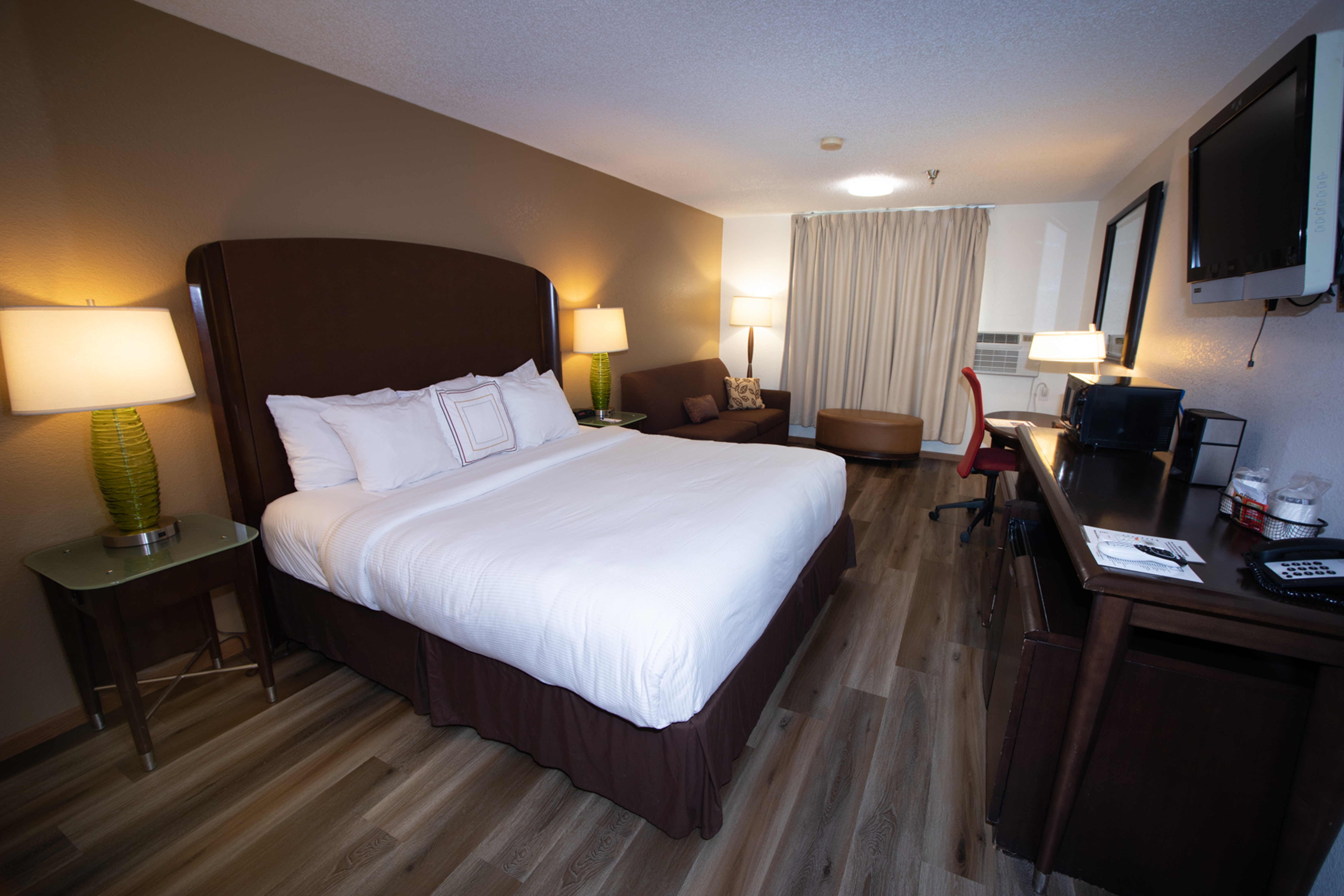 Guest room at the Alliance Hotel & Suites, a Howard Johnson by Wyndham in Alliance, Nebraska