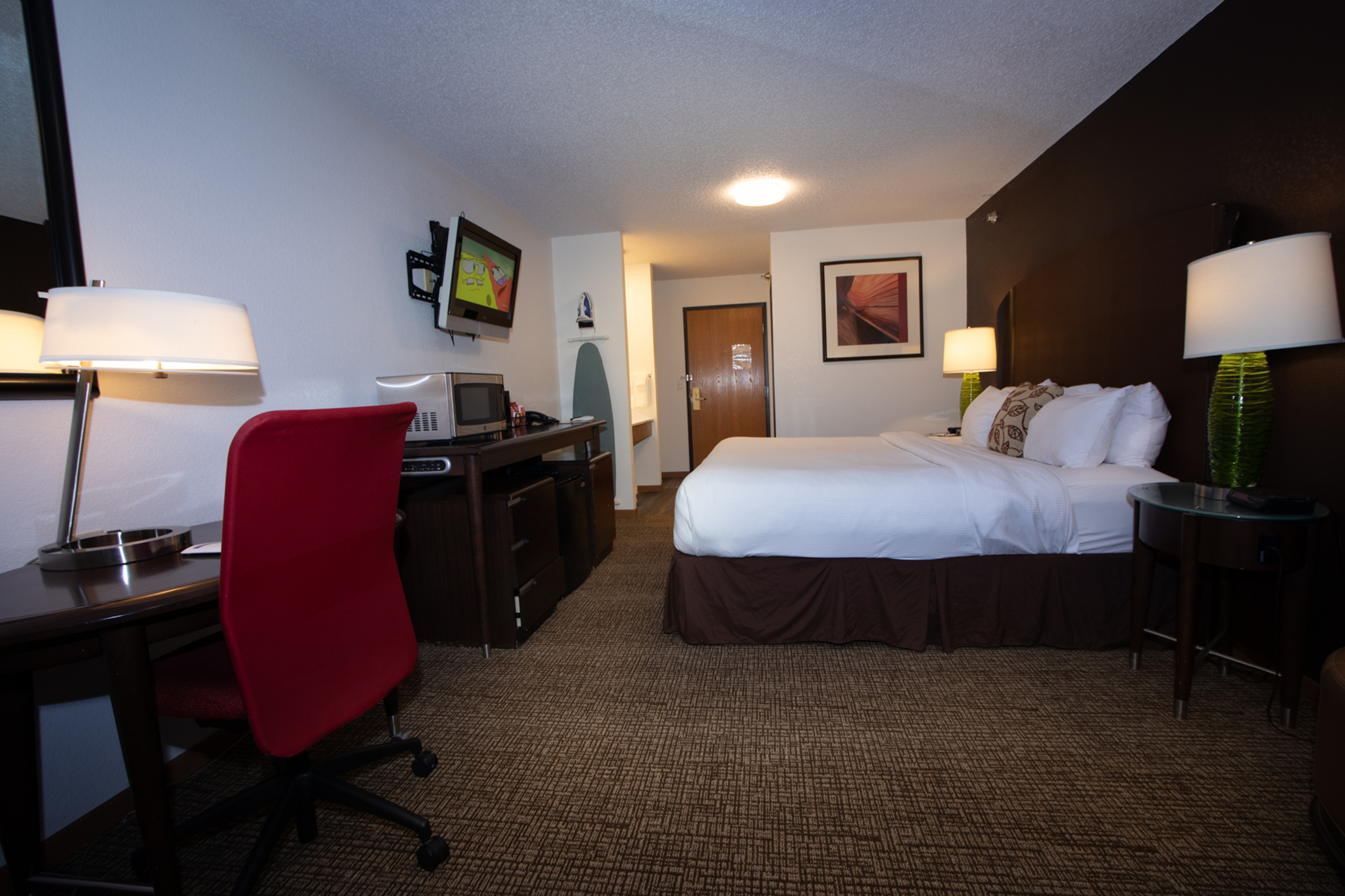 Guest room at the Alliance Hotel & Suites, a Howard Johnson by Wyndham in Alliance, Nebraska