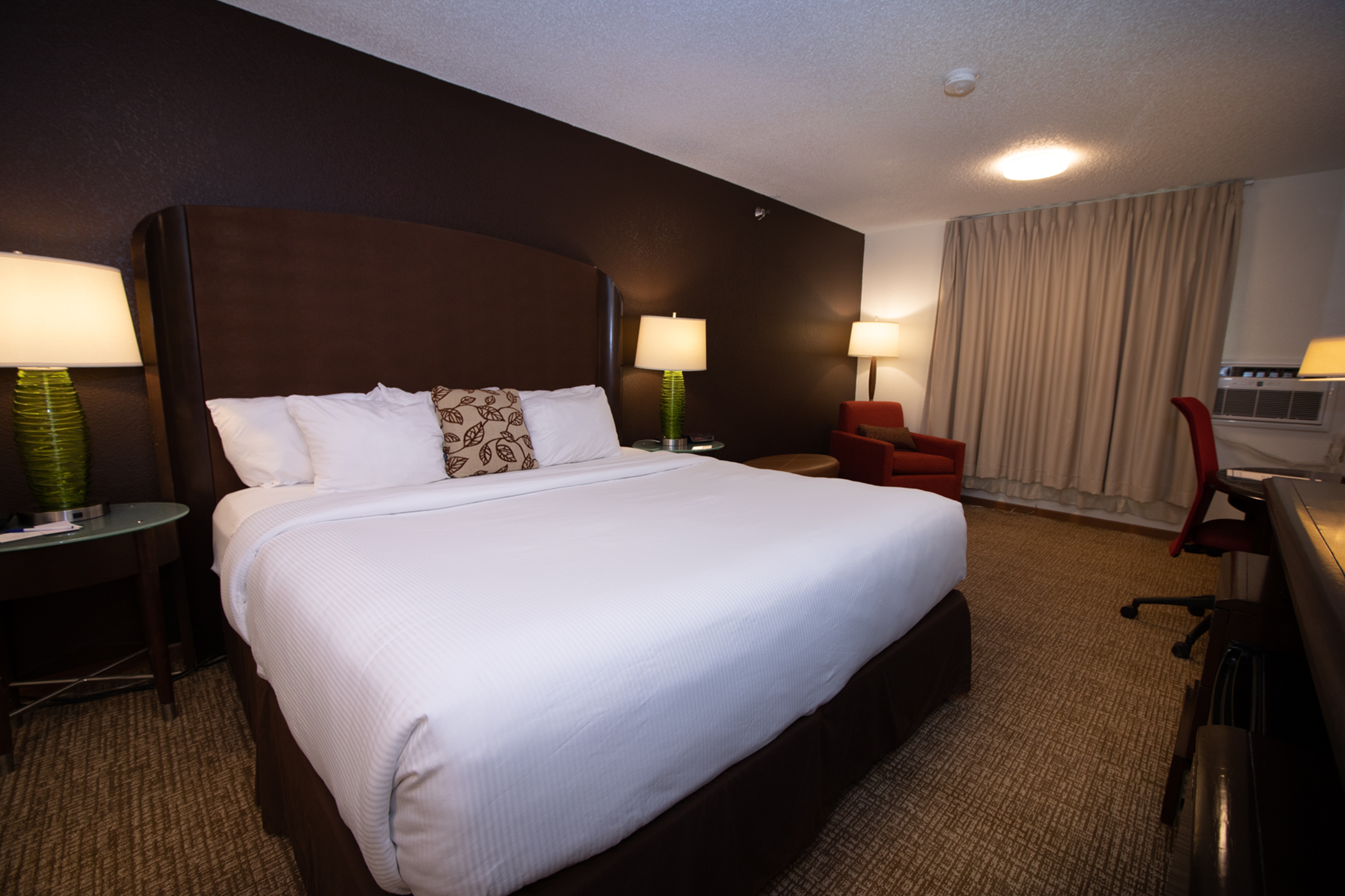 Guest room at the Alliance Hotel & Suites, a Howard Johnson by Wyndham in Alliance, Nebraska