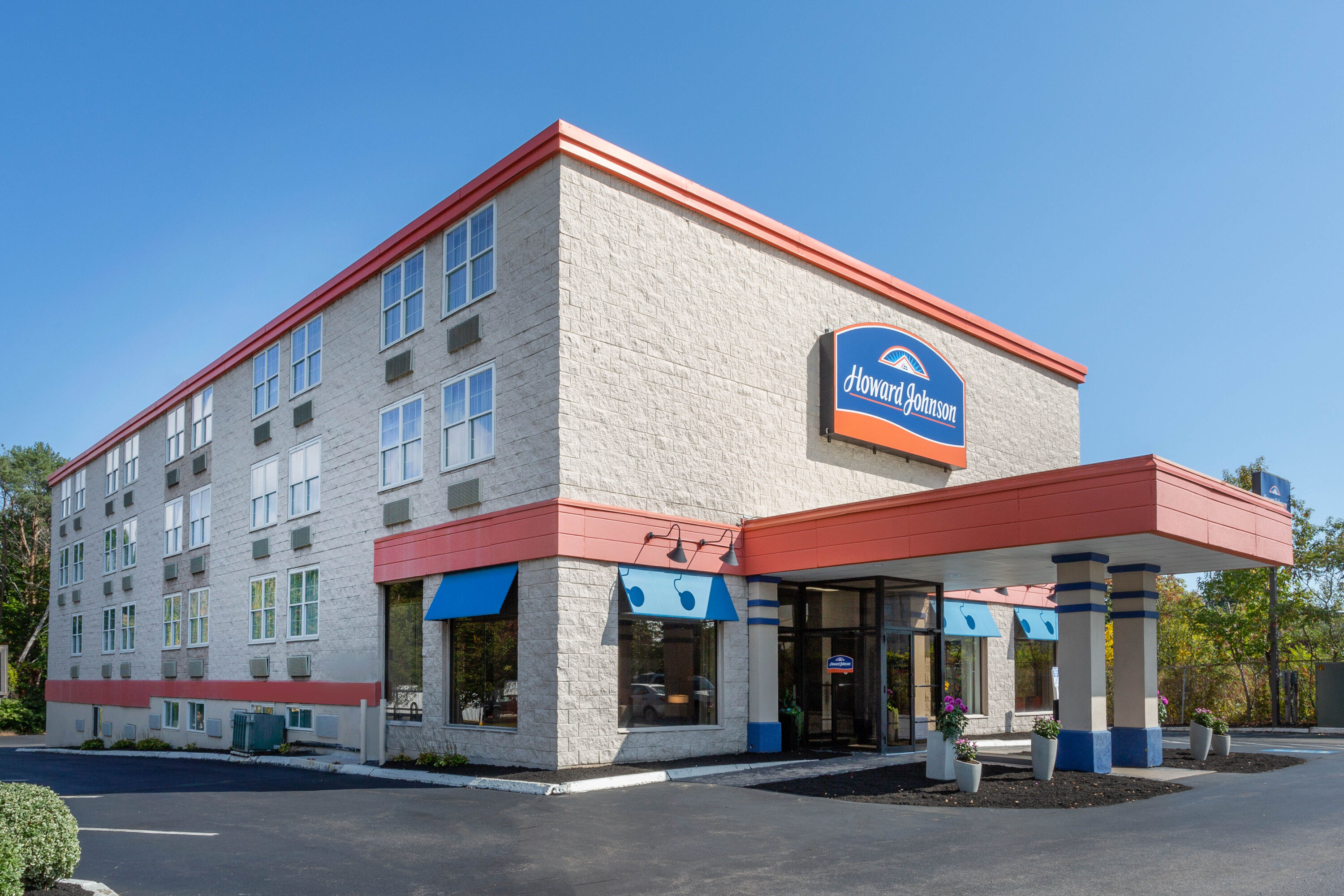 Howard Johnson By Wyndham Portsmouth Portsmouth Nh Hotels