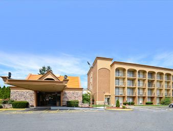 Howard Johnson By Wyndham Clifton Nj Clifton Nj Hotels