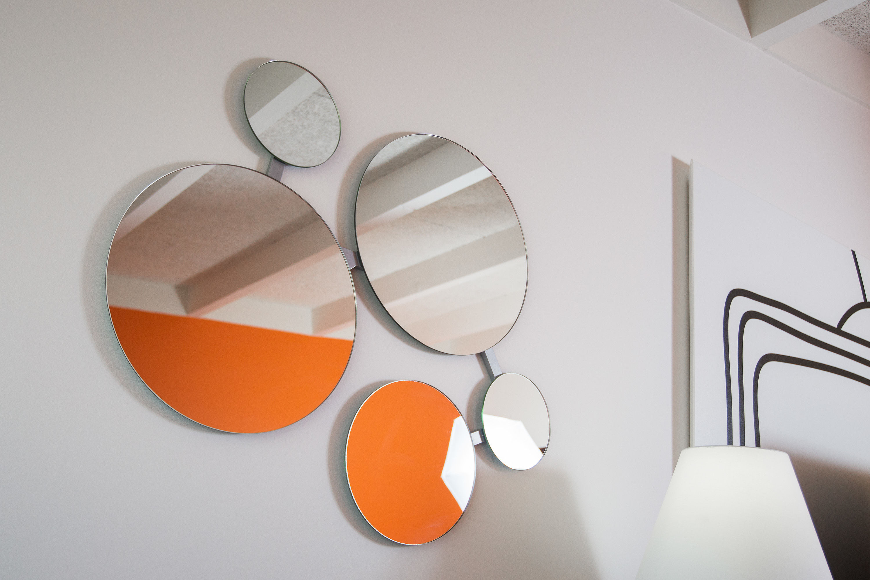 Guest room feature at the Howard Johnson by Wyndham Toms River in Toms River, New Jersey