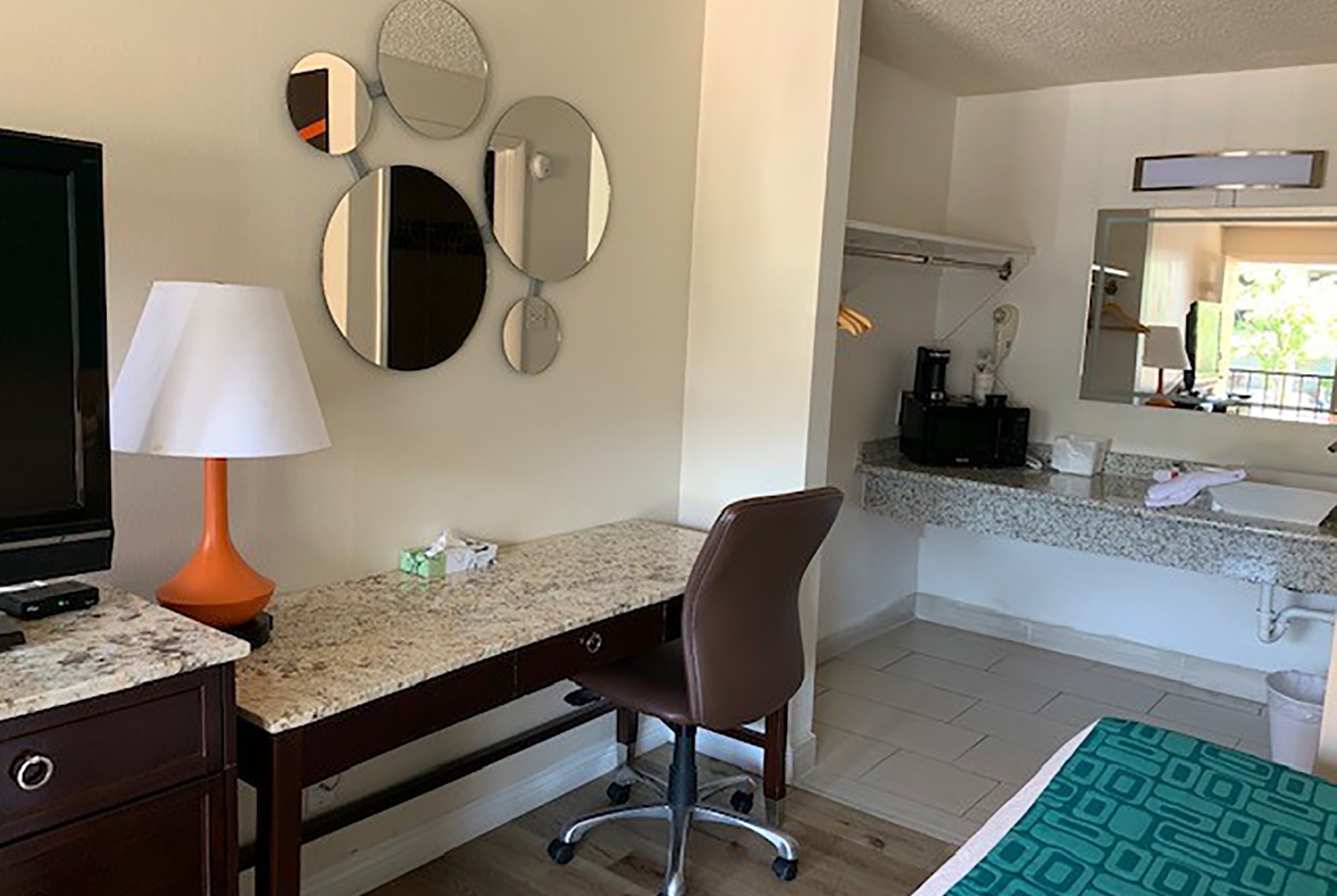 Howard Johnson By Wyndham Reno Downtown Reno Nv Hotels