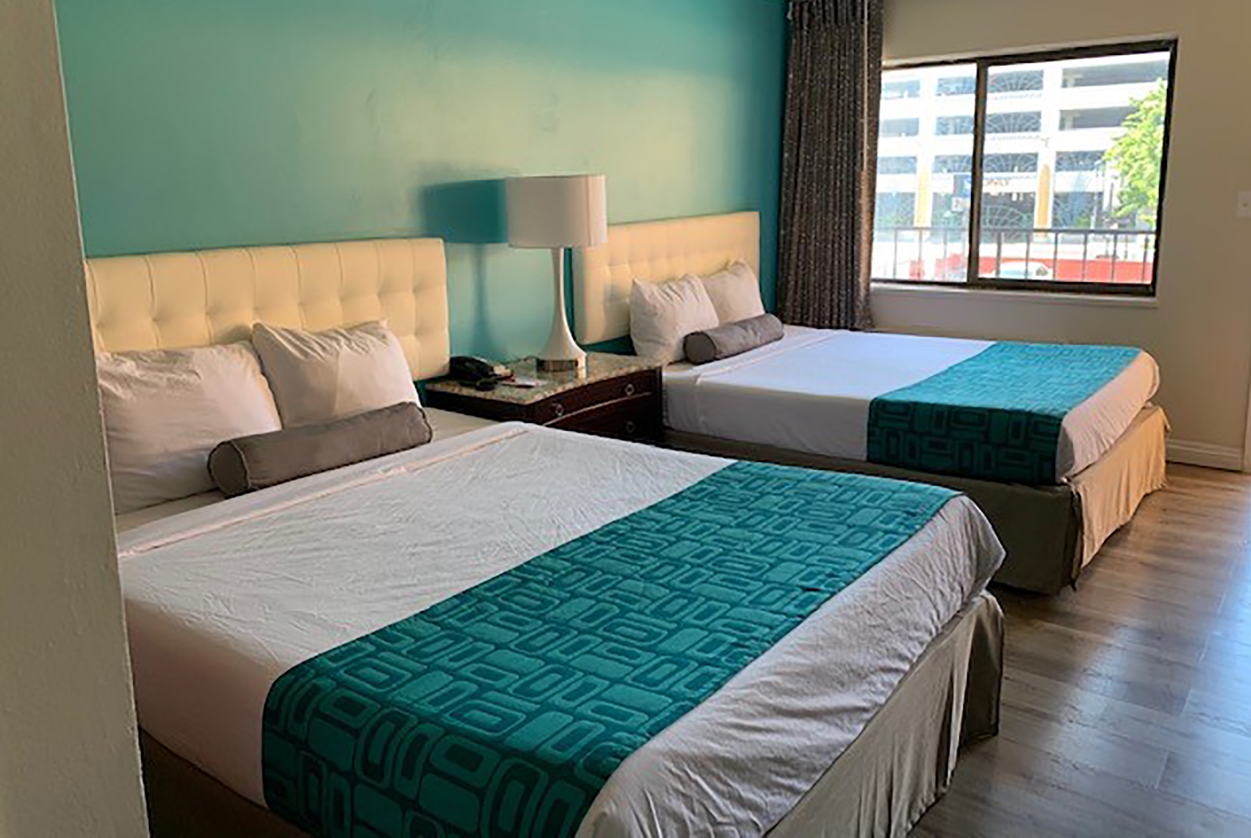 Guest room at the Howard Johnson by Wyndham Reno Downtown in Reno, Nevada