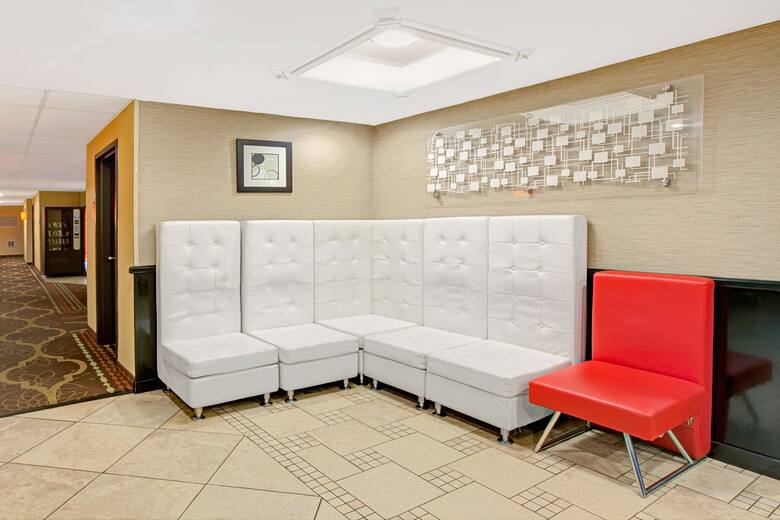 Howard Johnson Inn Queens hotel lobby in Queens Village, New York