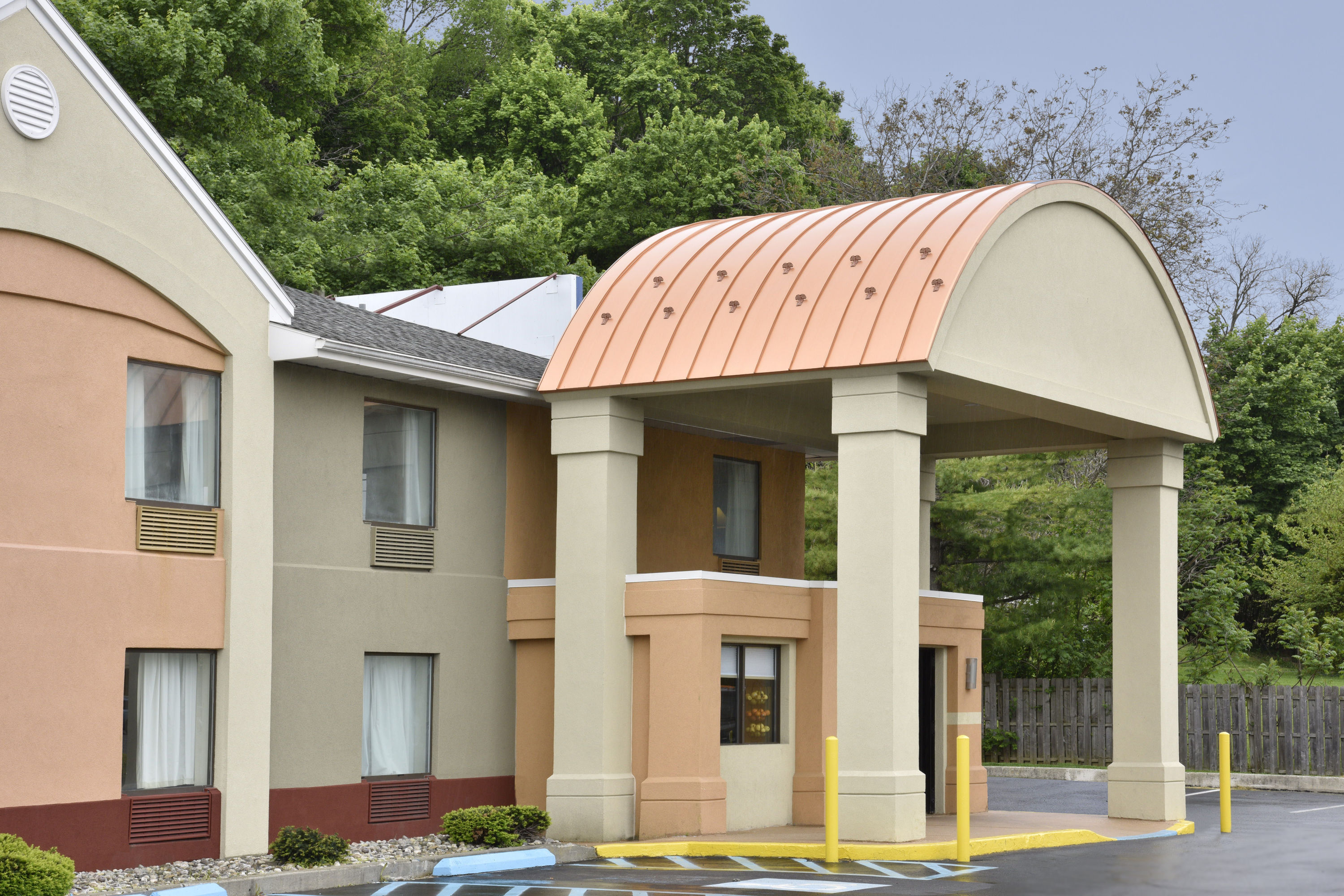 Howard Johnson Wyndham Allentown Dorney Hotel Suites Allentown