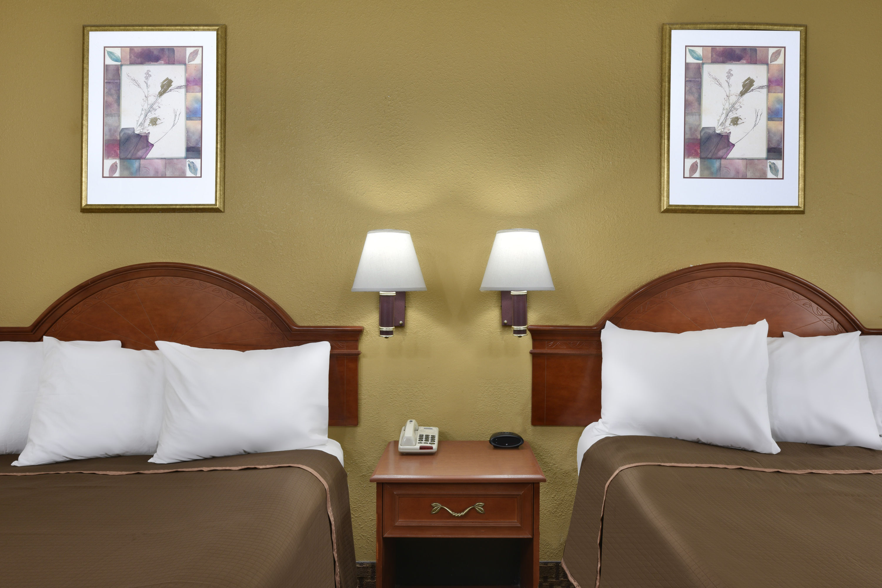 Guest room at the Howard Johnson by Wyndham Allentown Dorney Hotel & Suites in Allentown, Pennsylvania