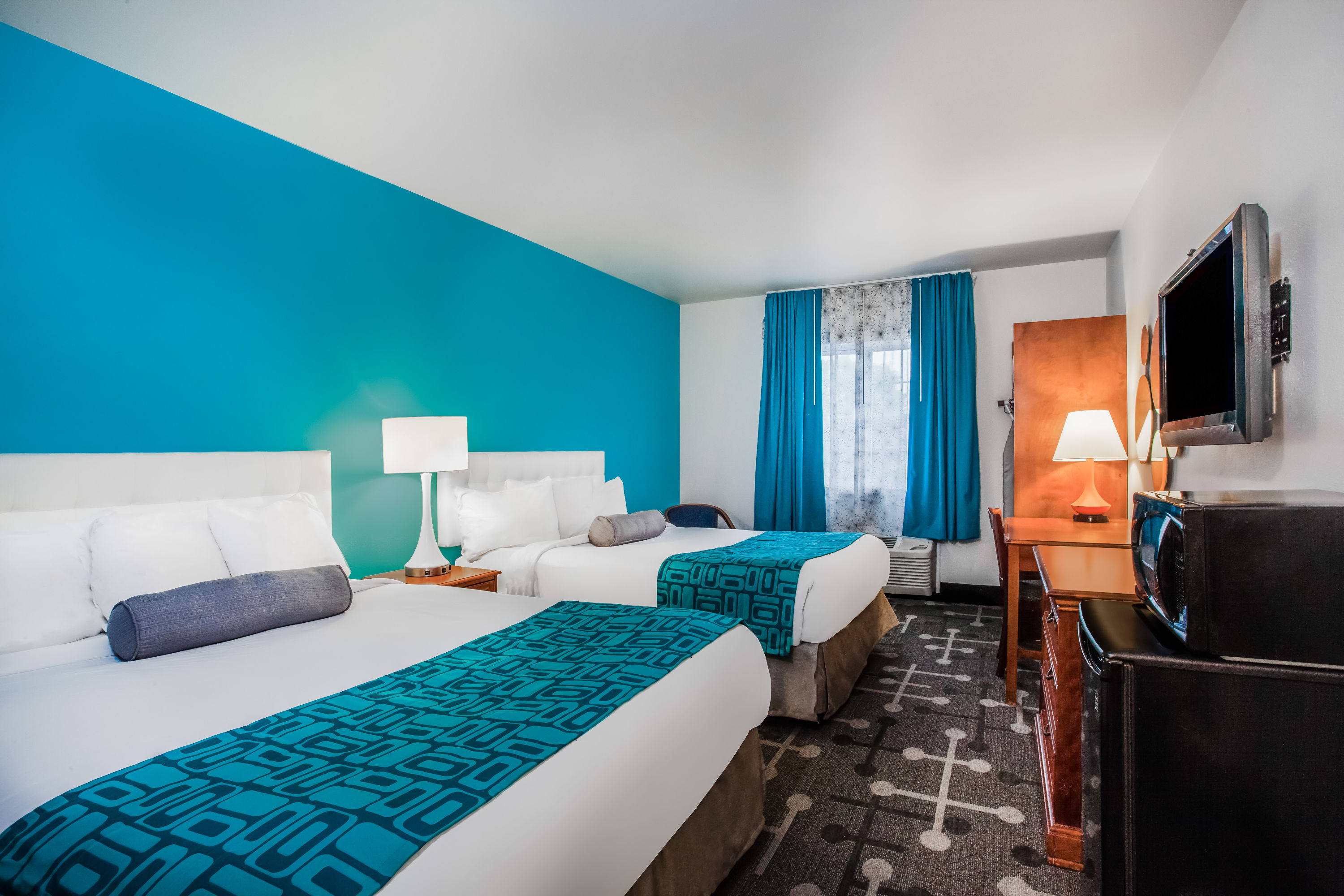 Guest room at the Howard Johnson Inn Hershey in Hershey, Pennsylvania